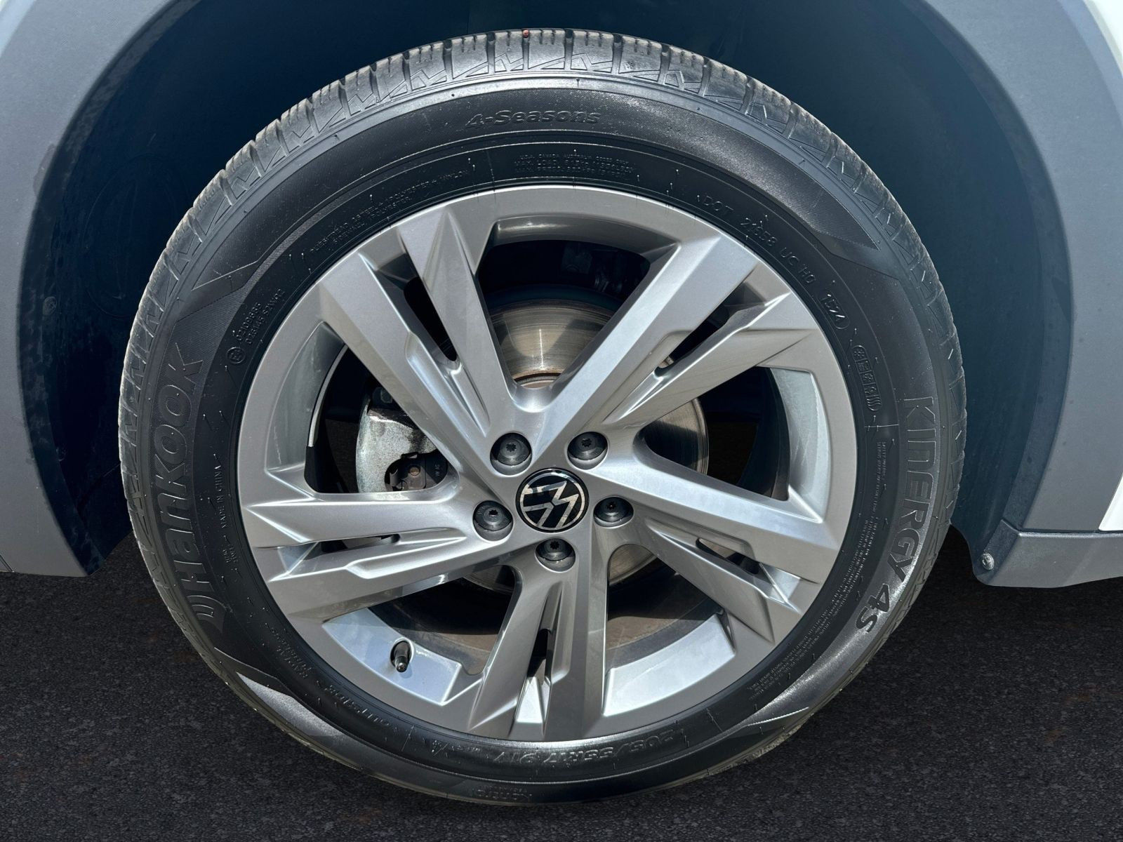Volkswagen - T-Cross_9