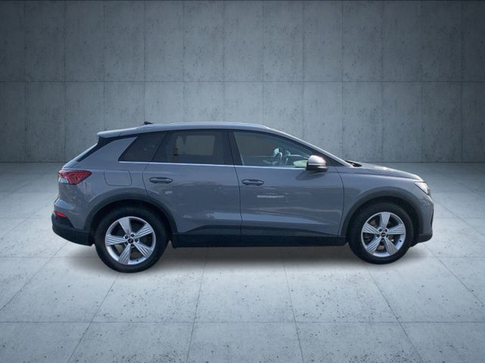 Audi - Q4 e-tron_8