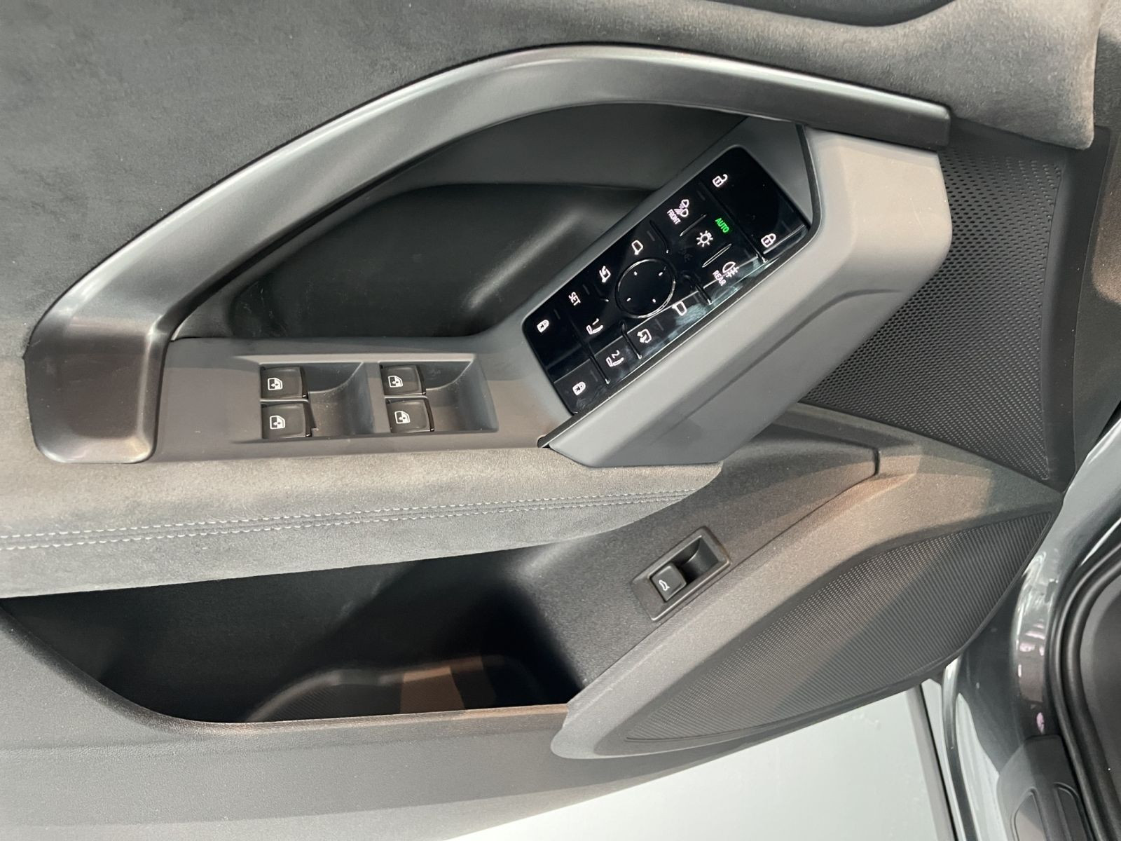 Audi - SQ5_26