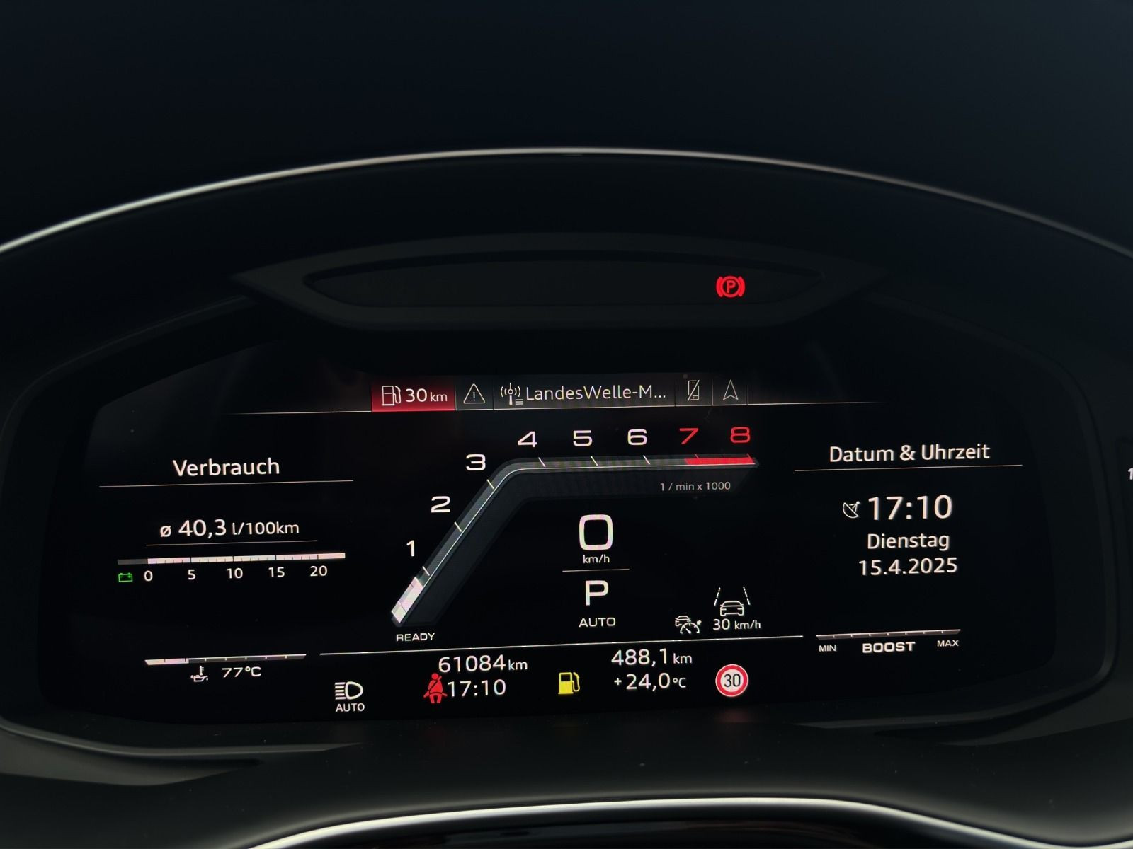 Audi - SQ8_10