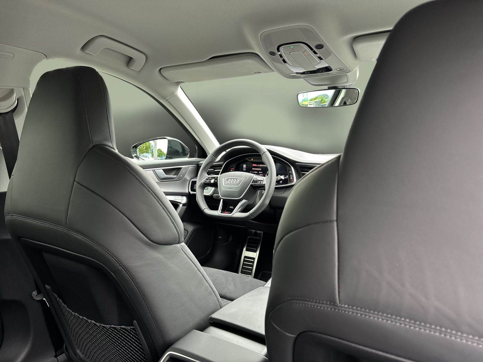 Audi - S6 Limousine_21