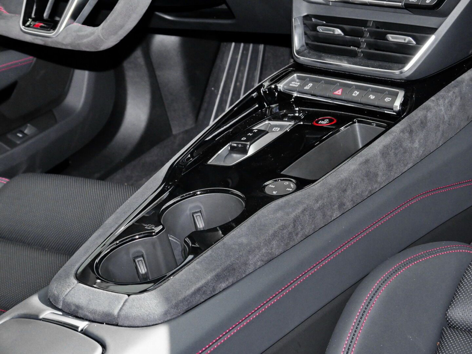Audi - RS e-tron GT_8
