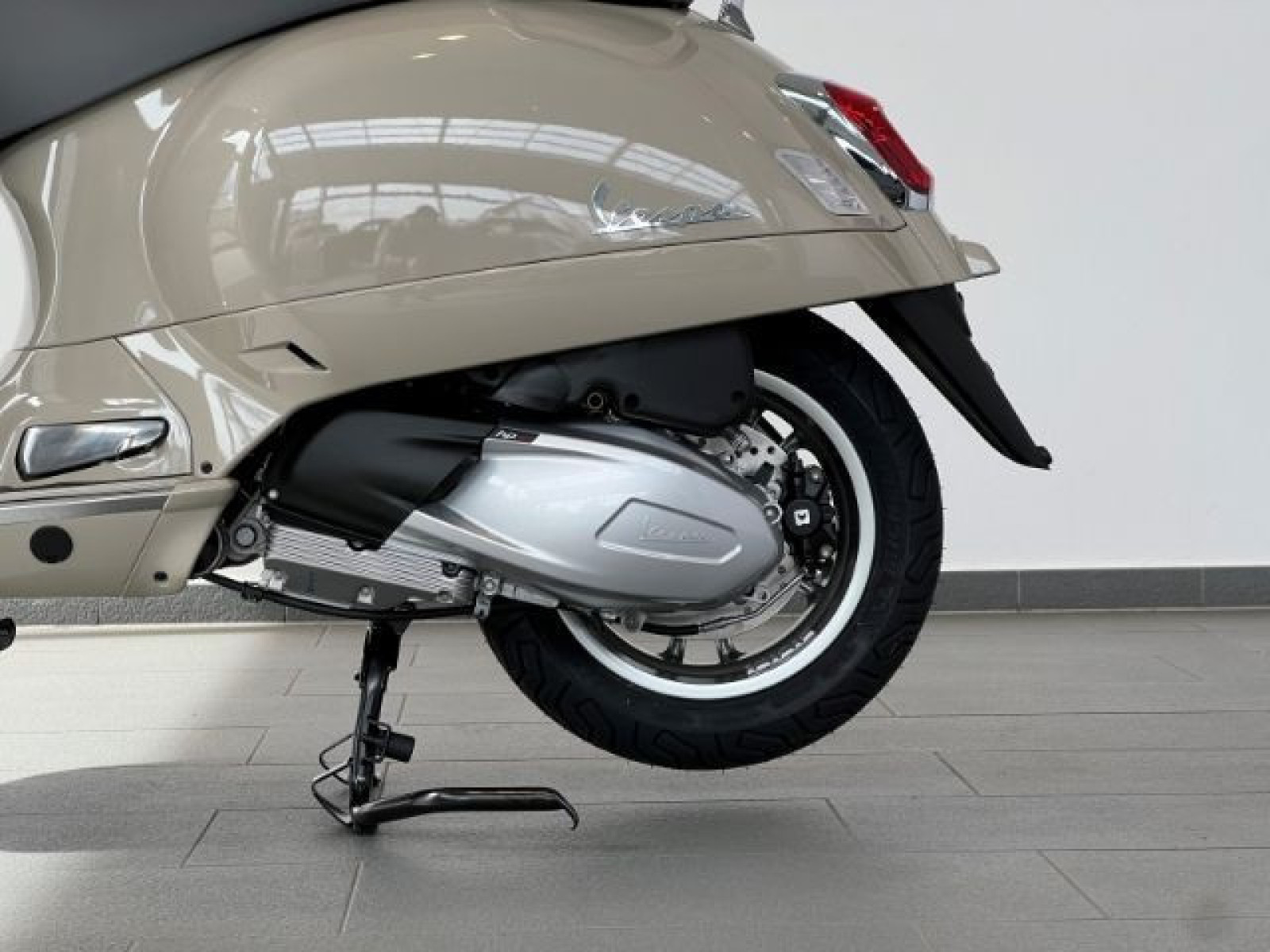 Piaggio - _12