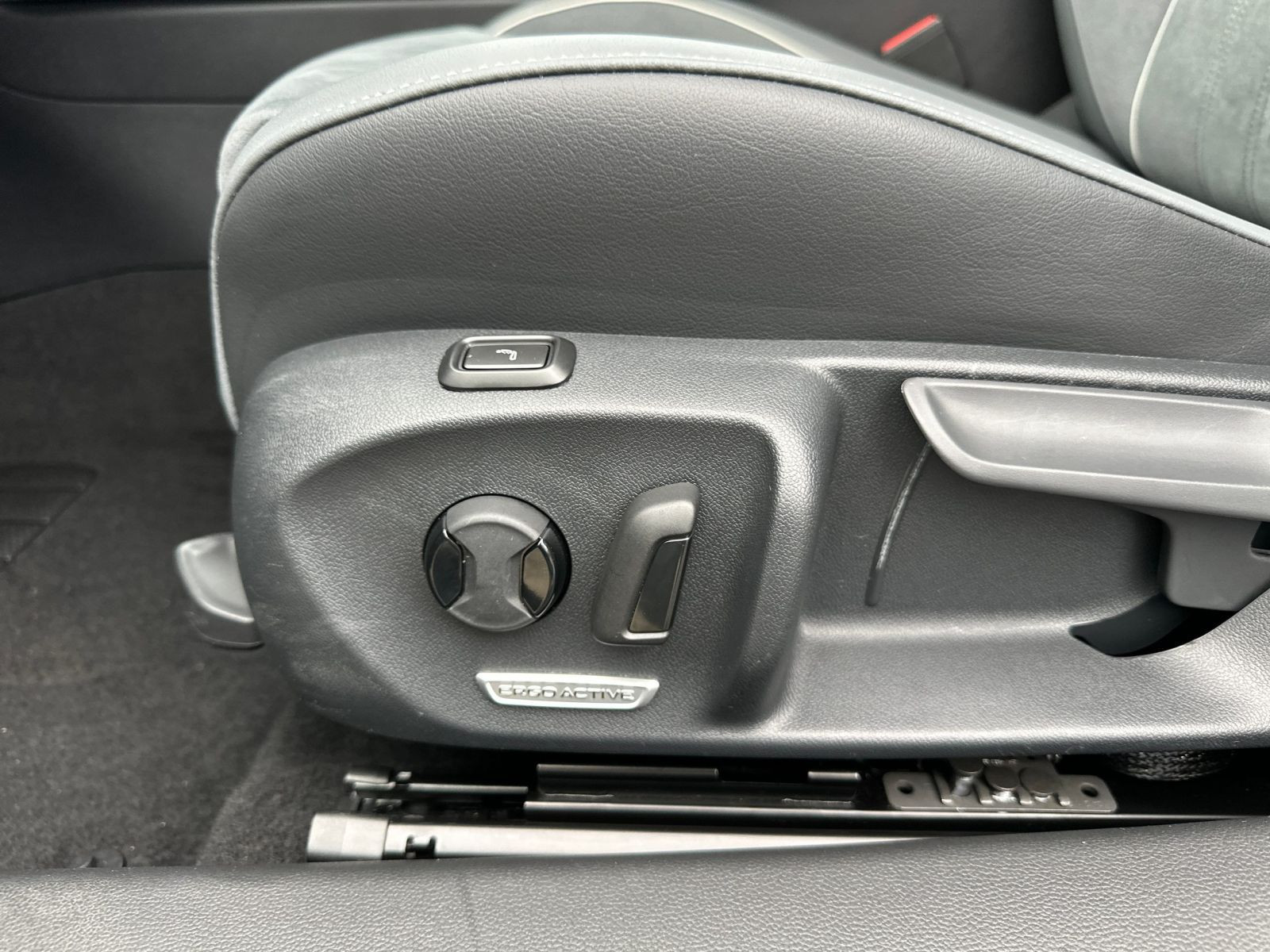 Volkswagen - Passat Variant_15
