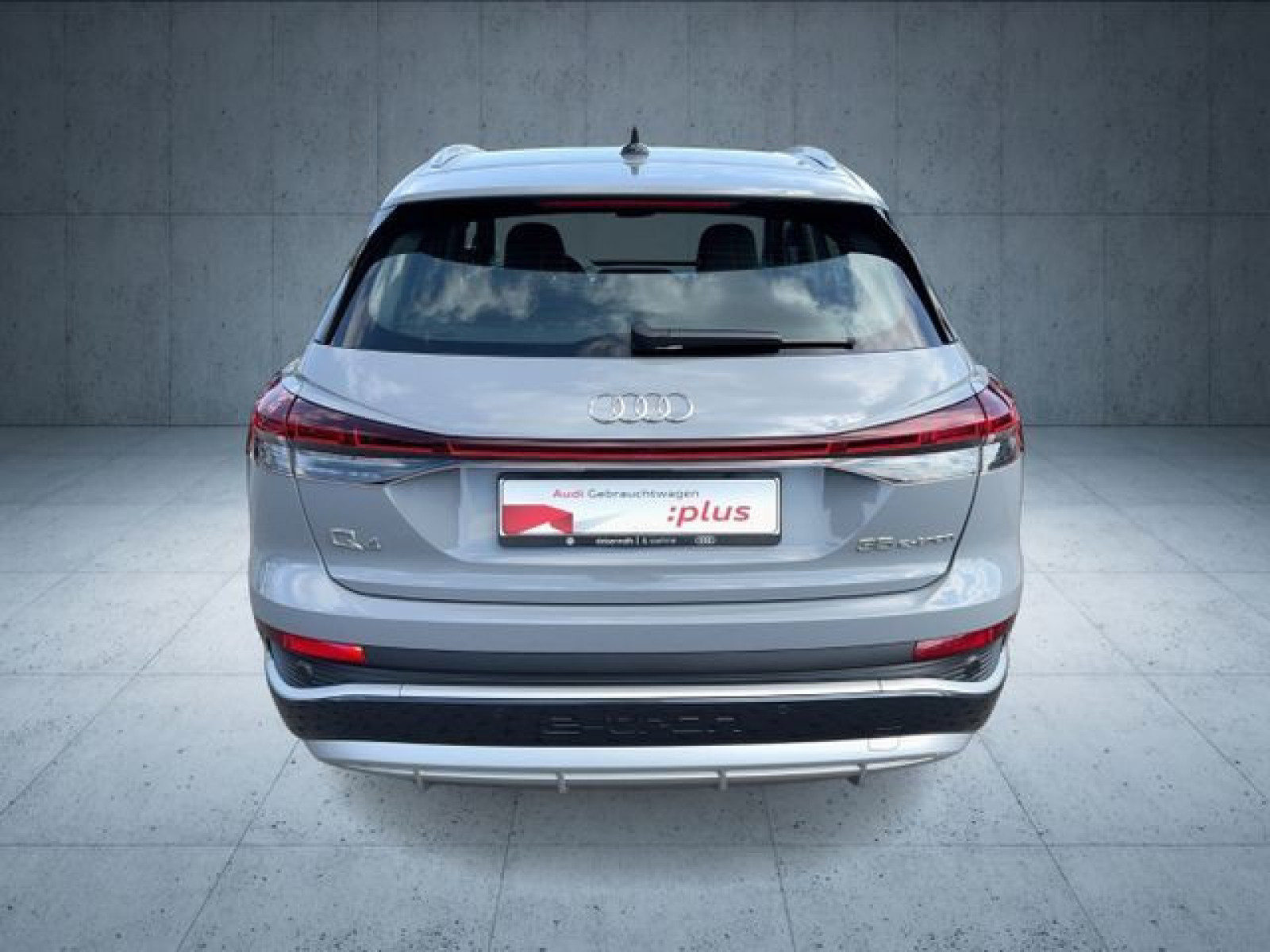 Audi - Q4_7