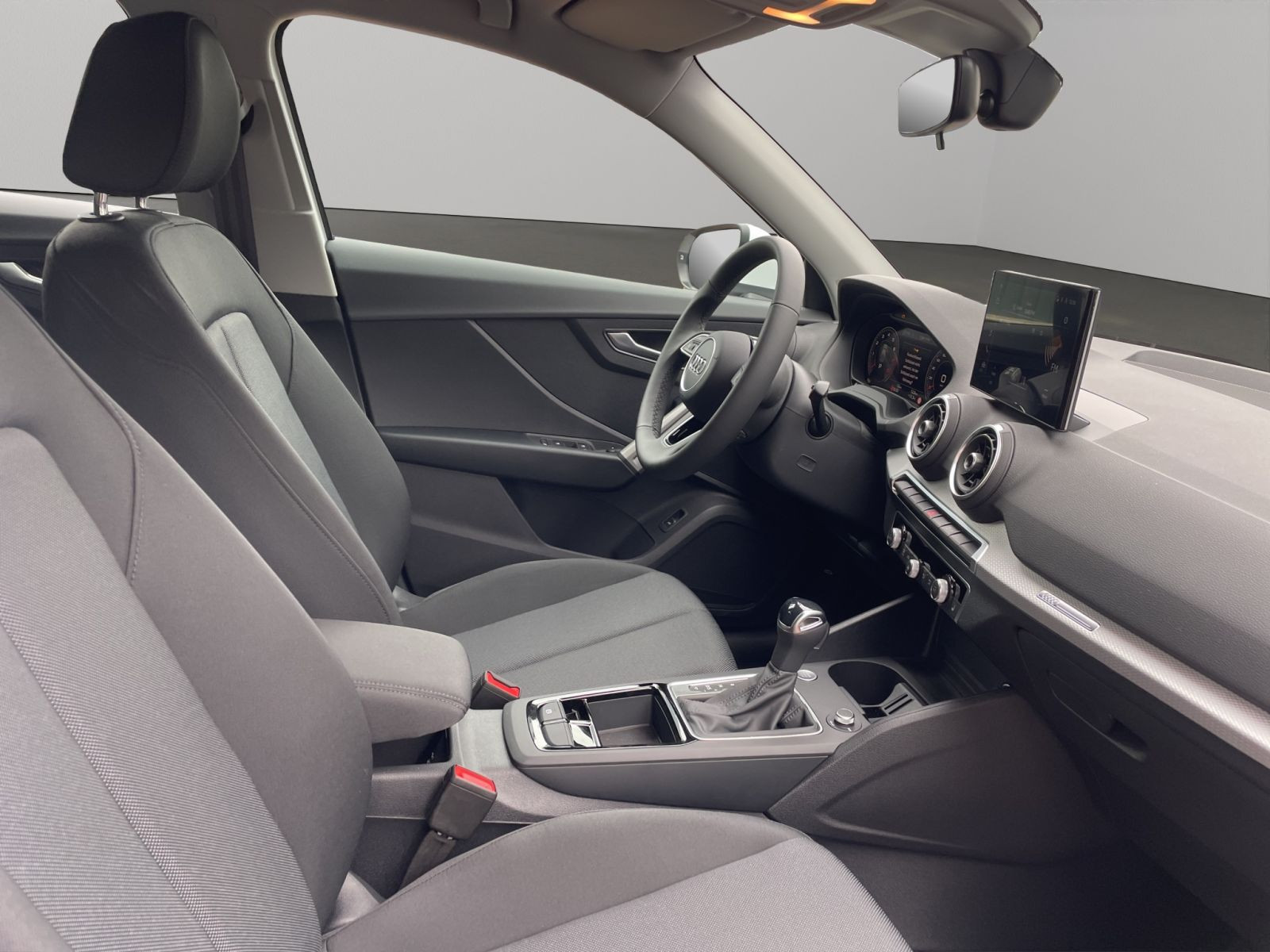 Audi - Q2_17