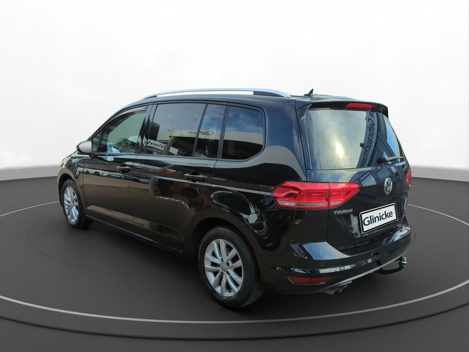 Volkswagen - Touran_8