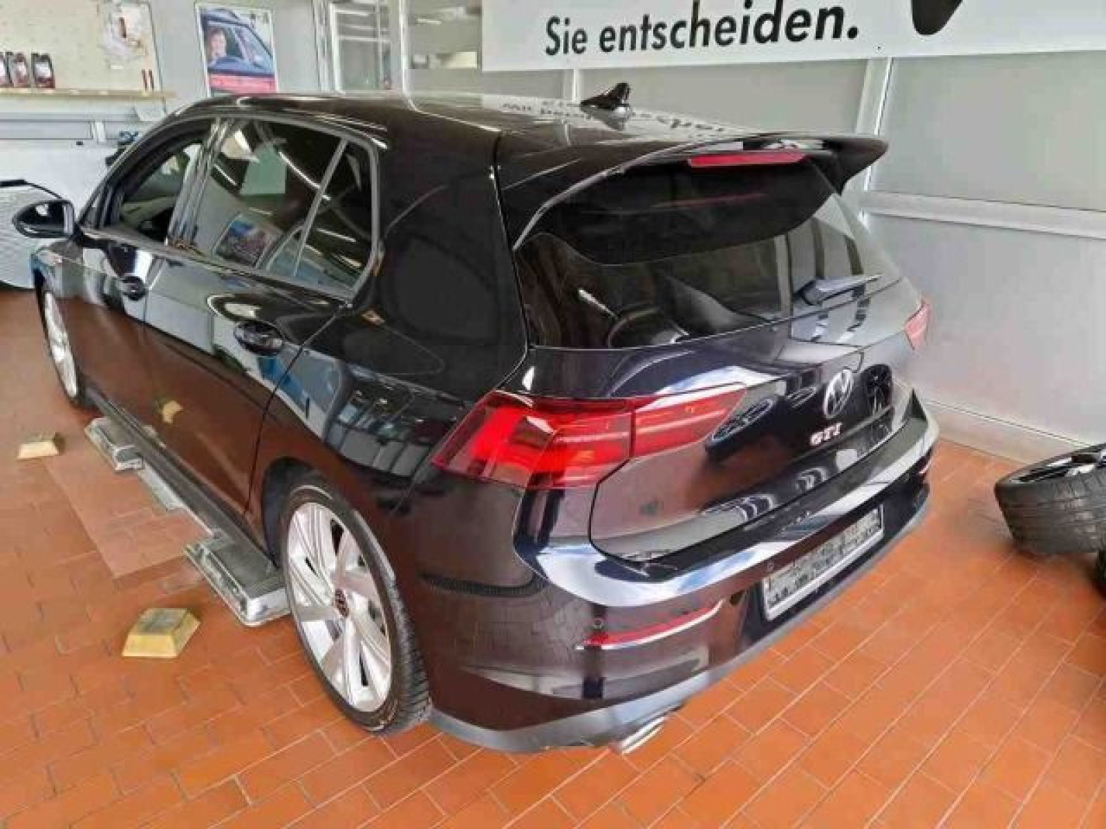 Volkswagen - Golf GTI_5