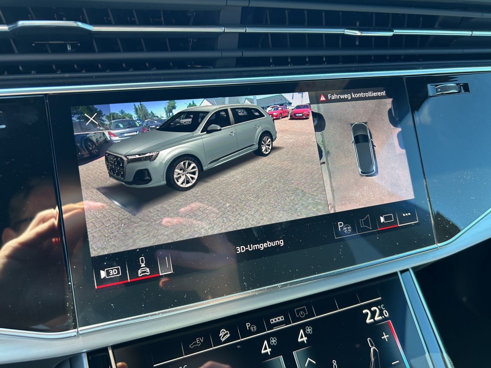 Audi - Q7_16