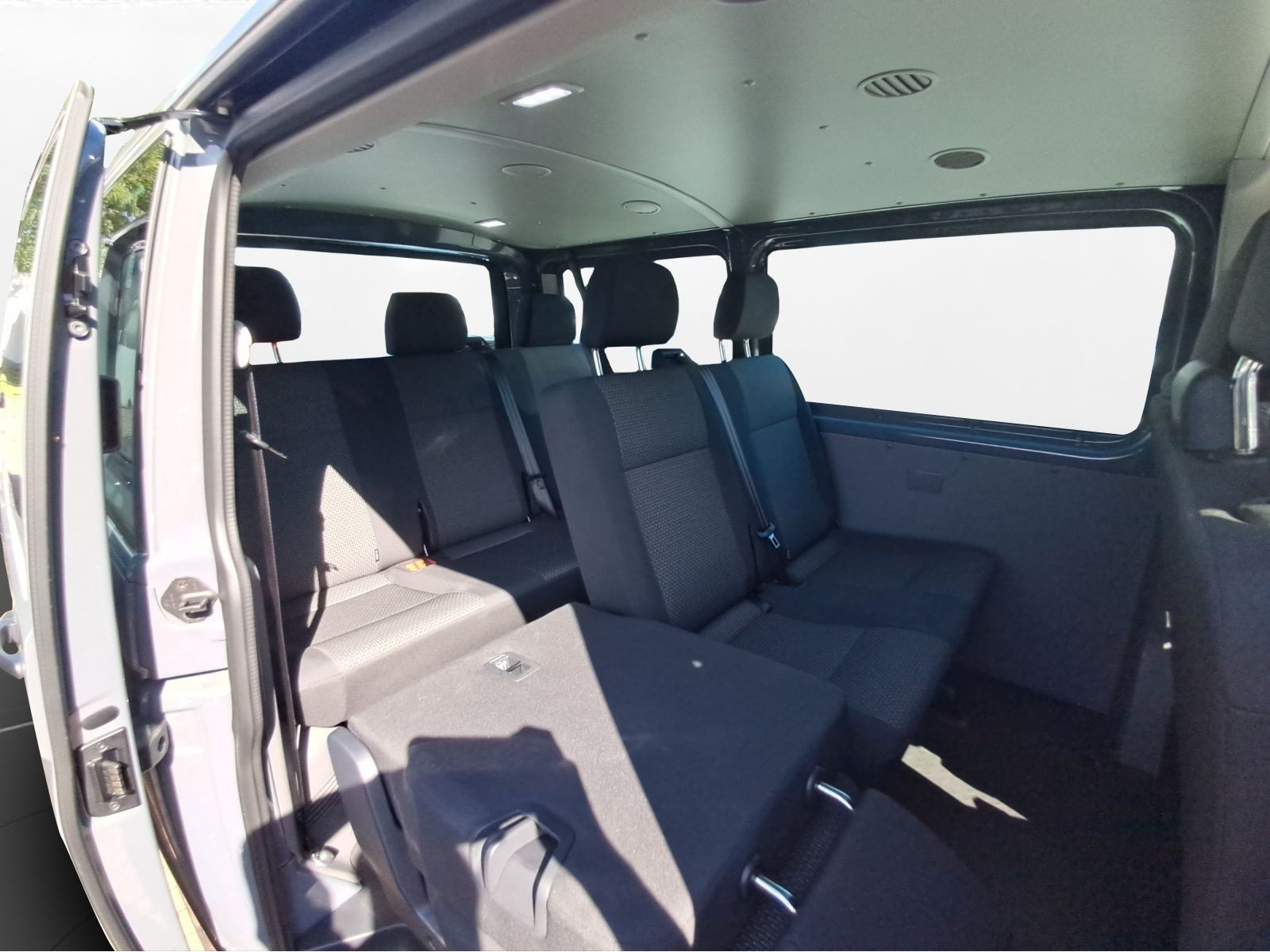 Volkswagen - T6.1 Kombi_10