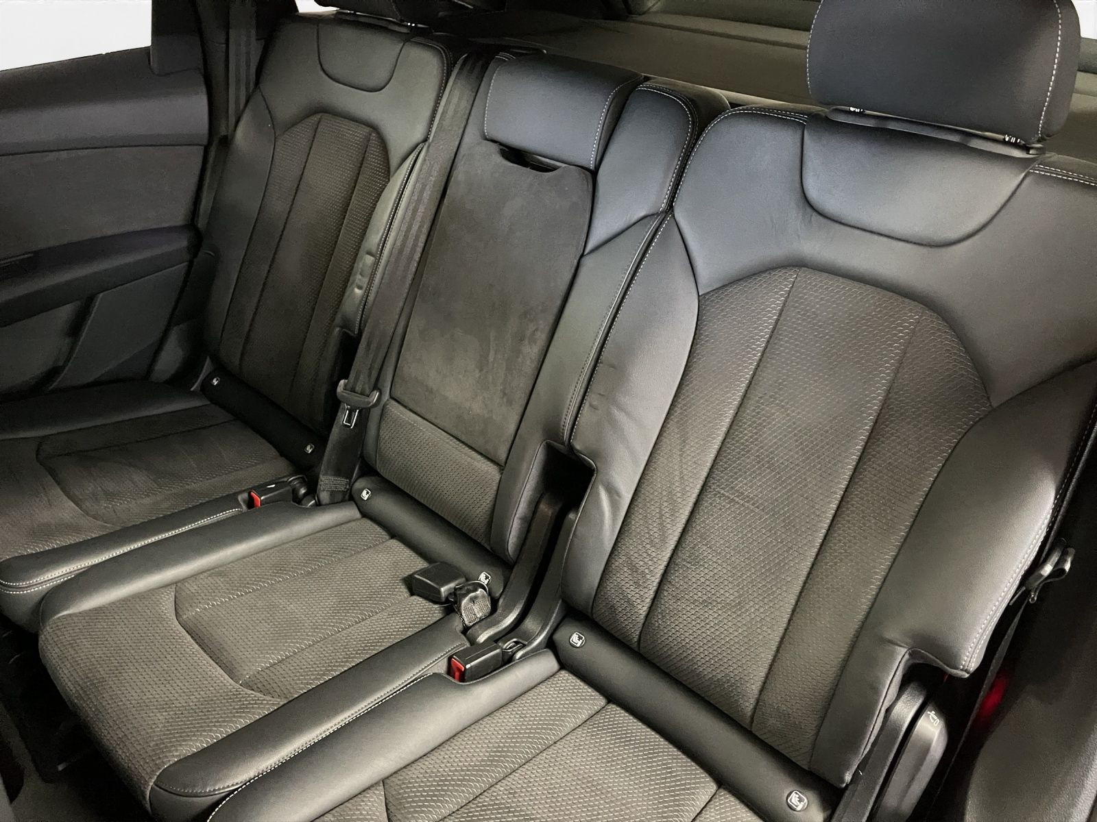 Audi - Q7_20