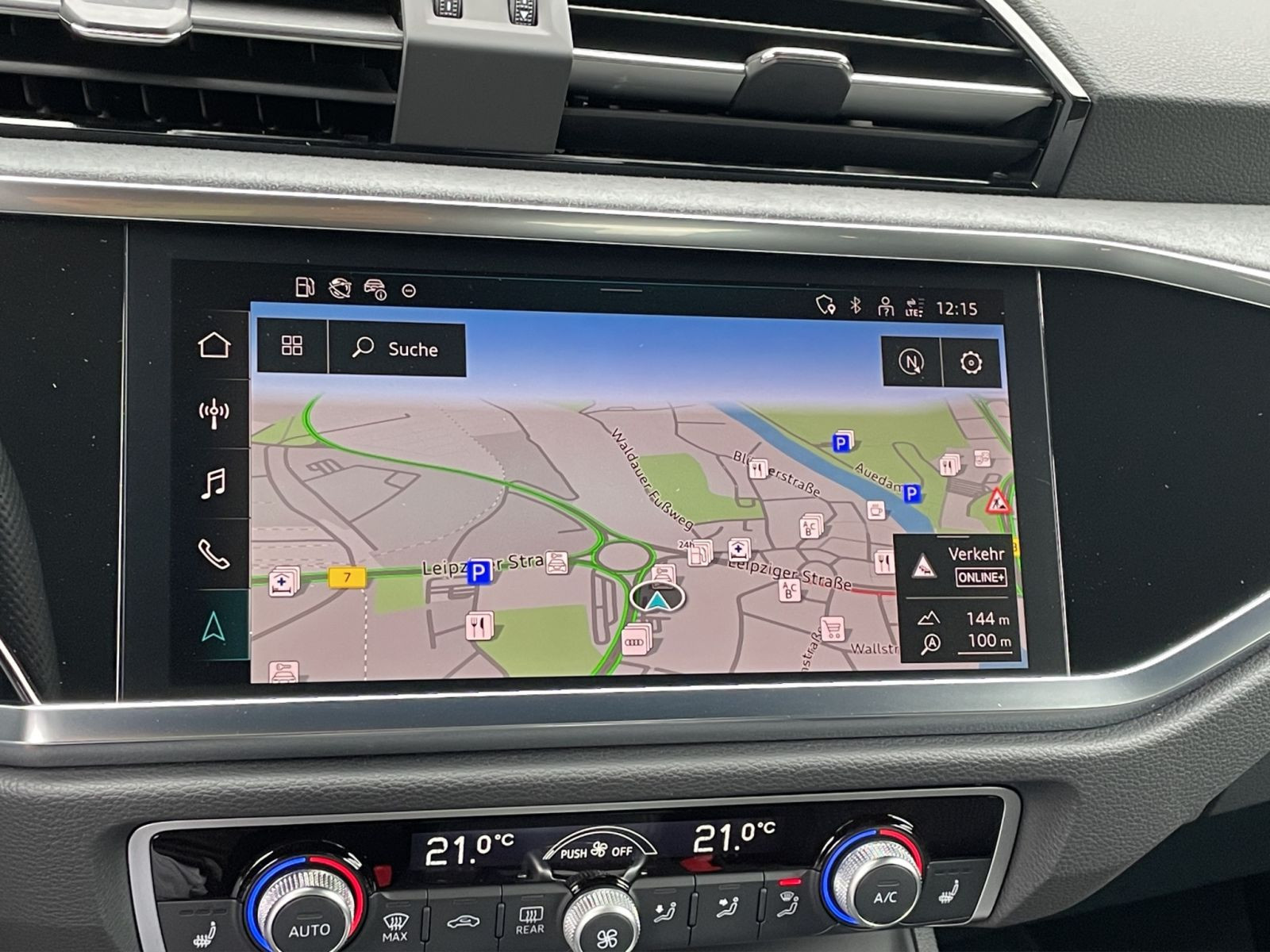 Audi - Q3_14