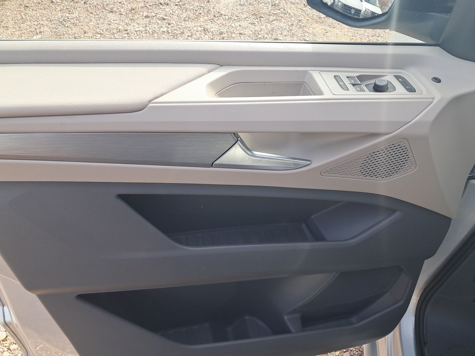 Volkswagen - Multivan_16