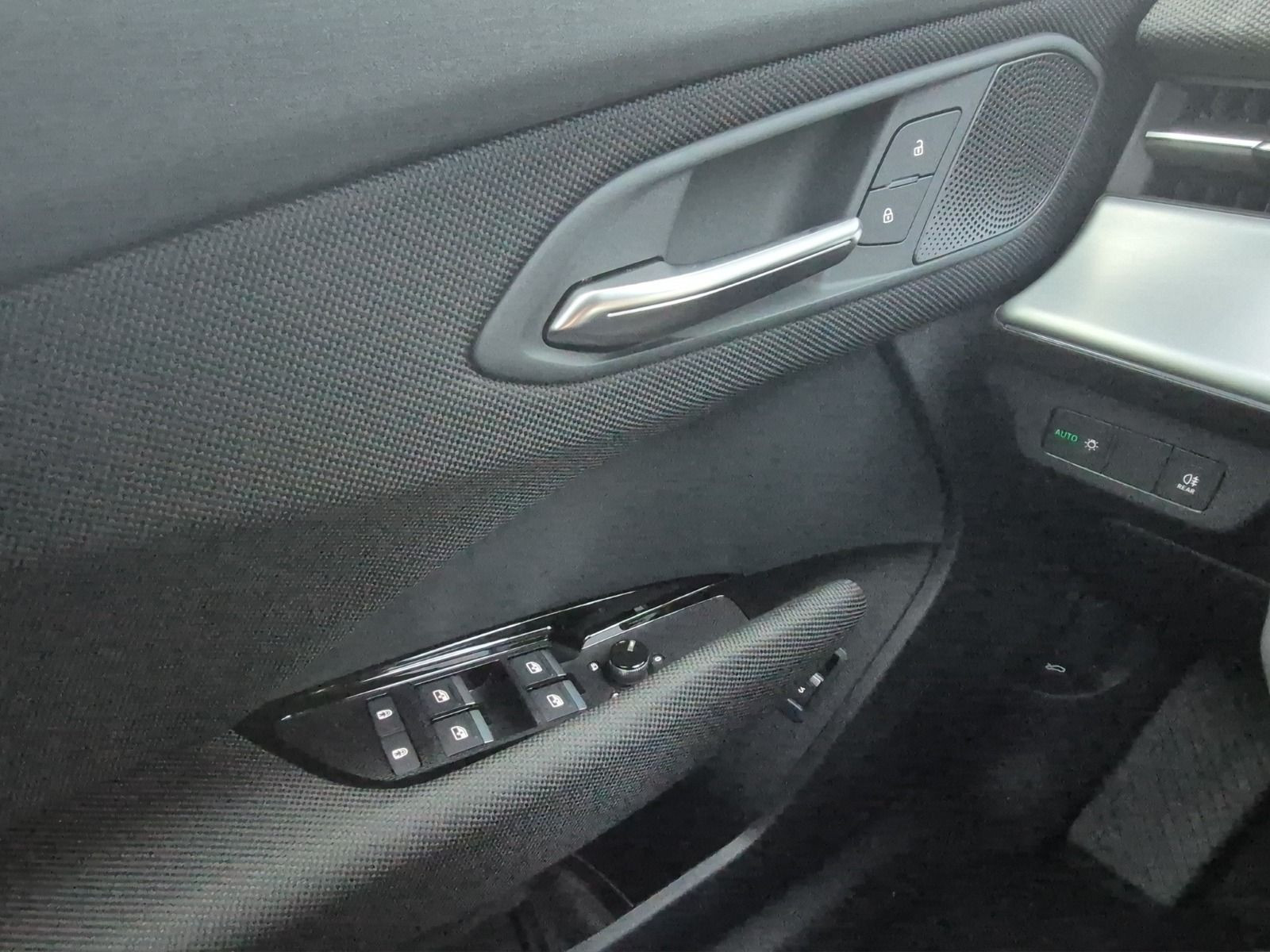 Audi - Q3_14 Audi - Q3_14