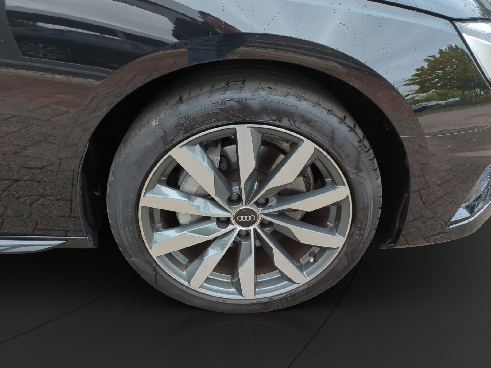 Audi - A4_13