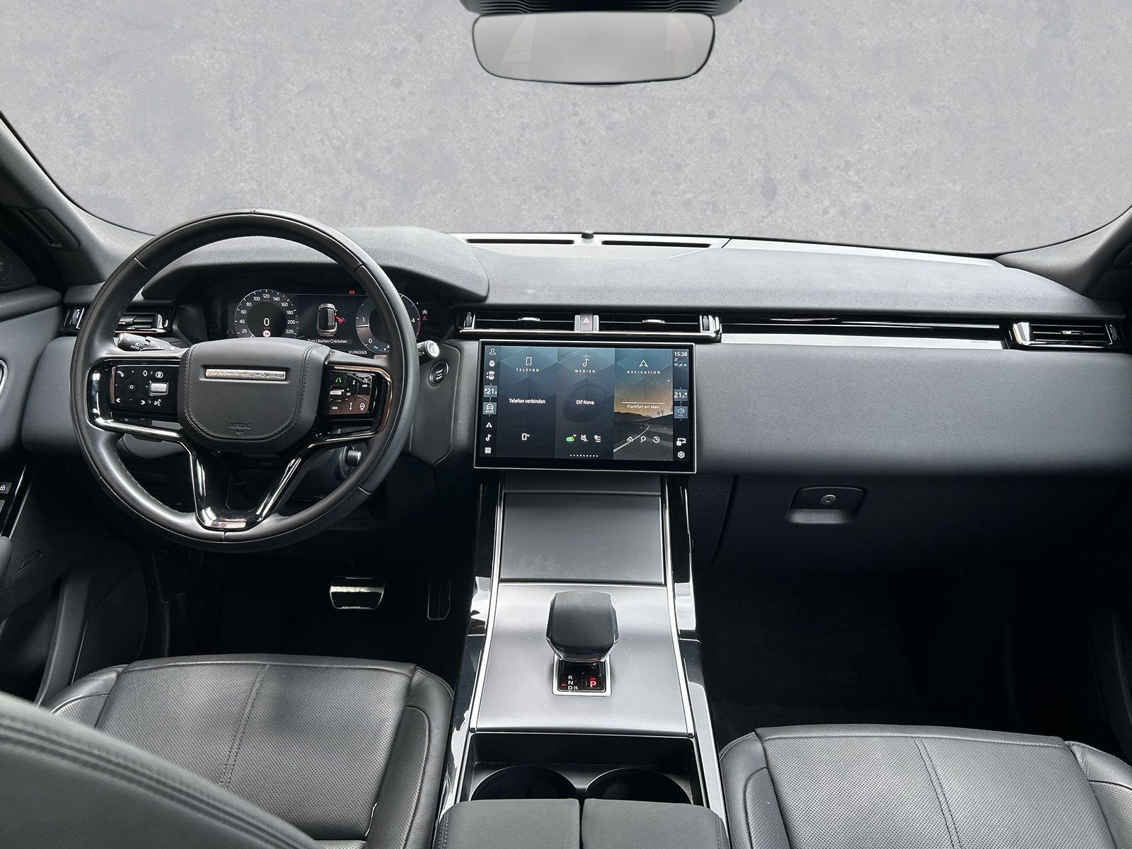 Land Rover - Range Rover Velar_4