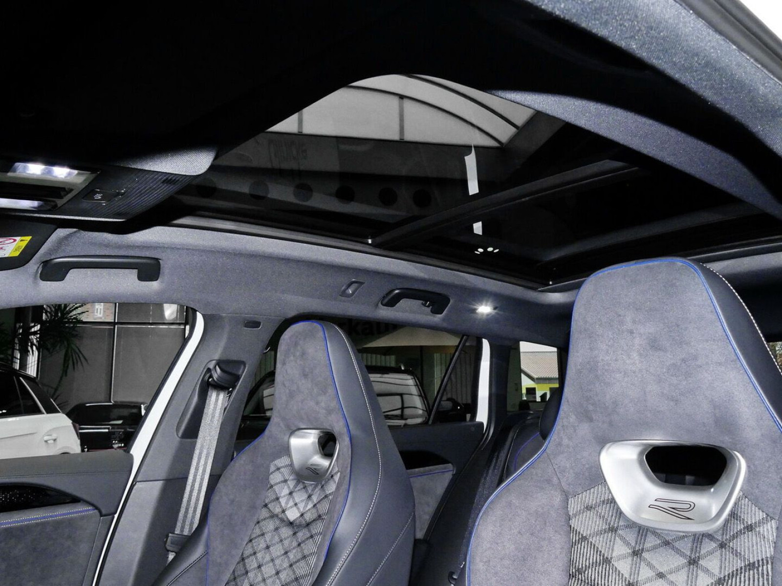 Volkswagen - Passat Variant_15