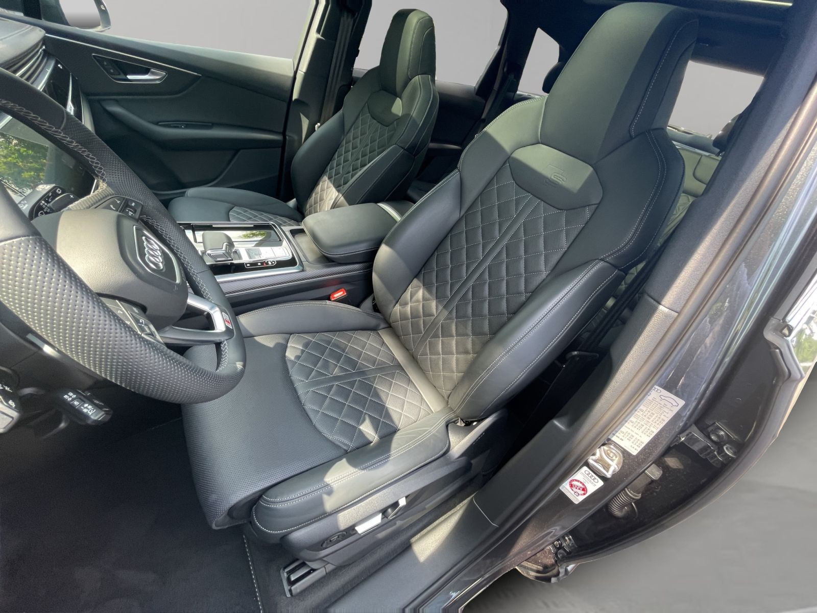 Audi - Q7_9