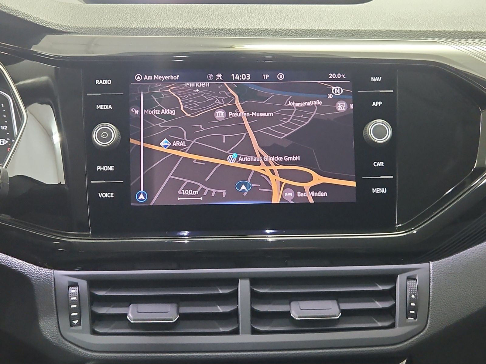Volkswagen - T-Cross_8