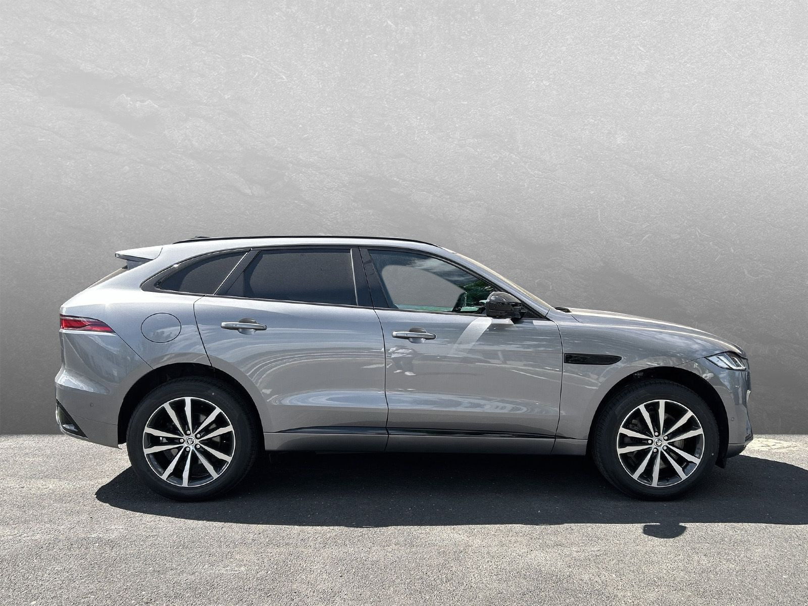 Jaguar - F-Pace_6