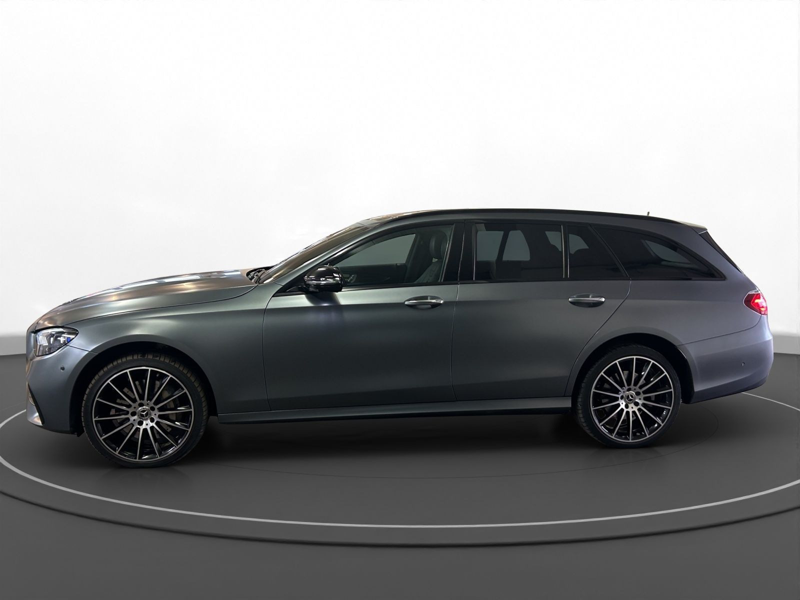 Mercedes-Benz - E 400_6