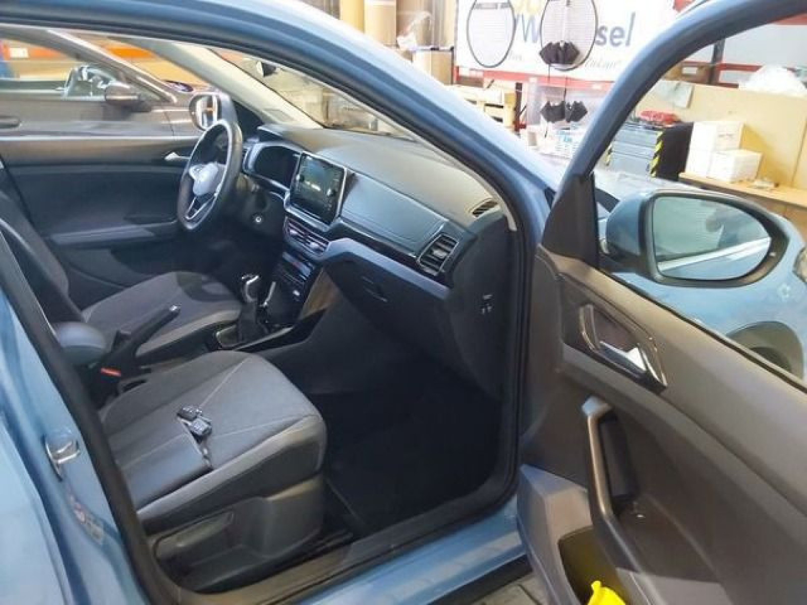 Volkswagen - T-Cross_9