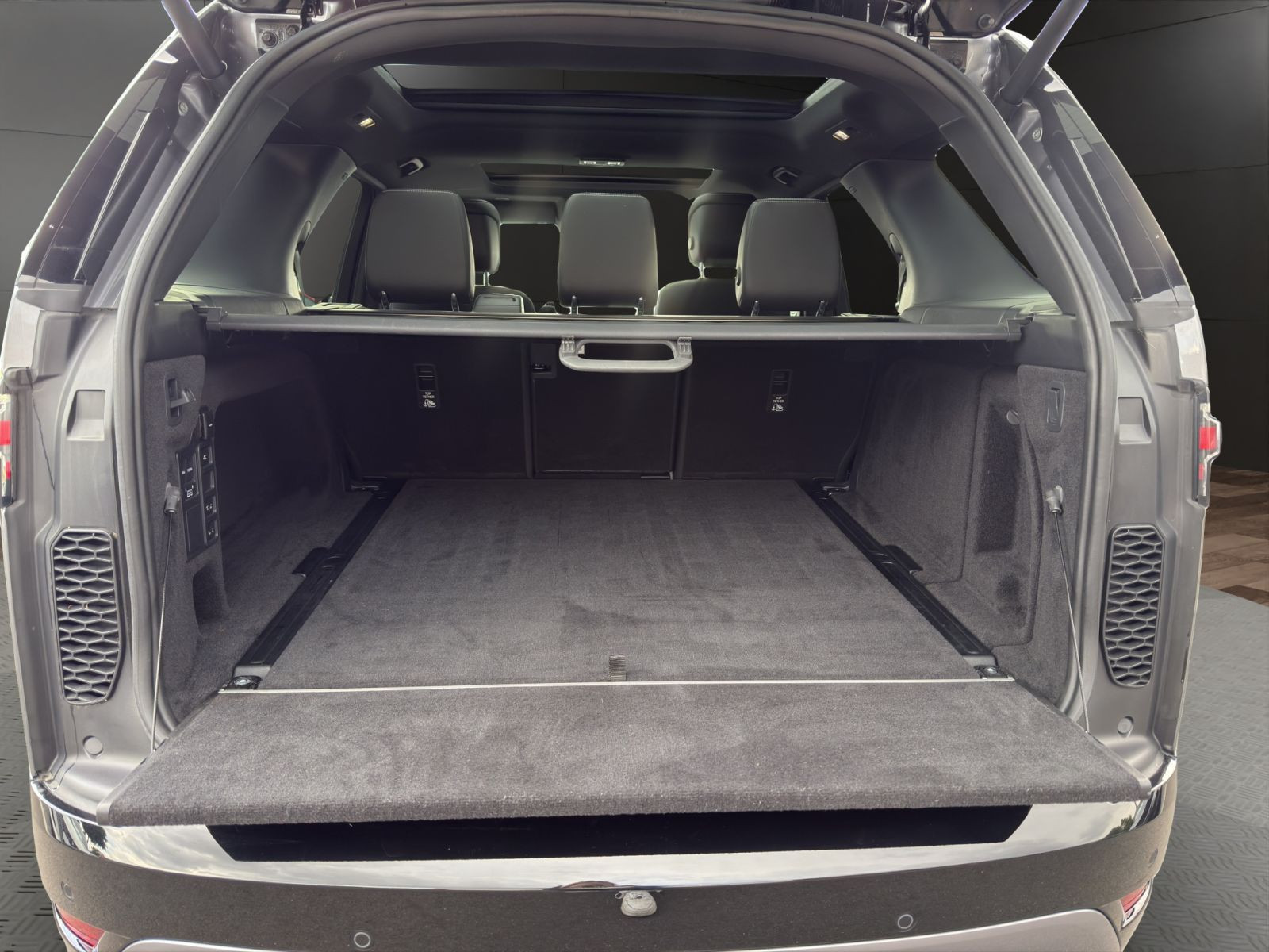 Land Rover - Discovery_11