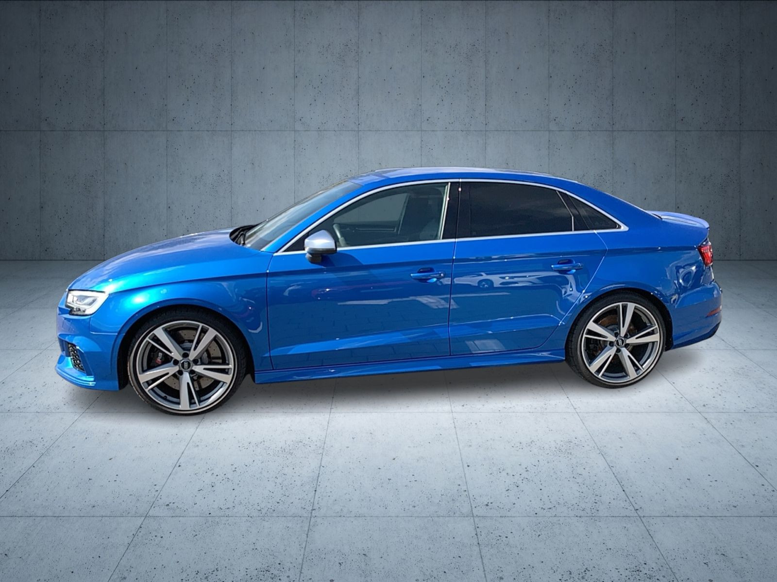 Audi - RS 3 Limousine_2