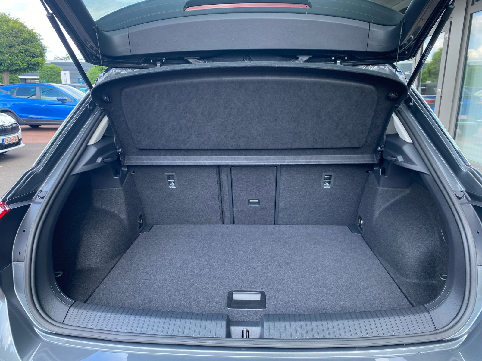 Volkswagen - T-Roc_14