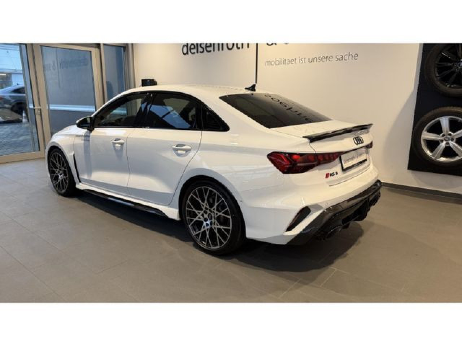 Audi - RS 3_11