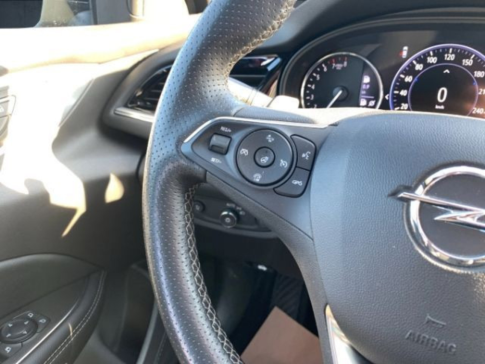 Opel - Insignia_22