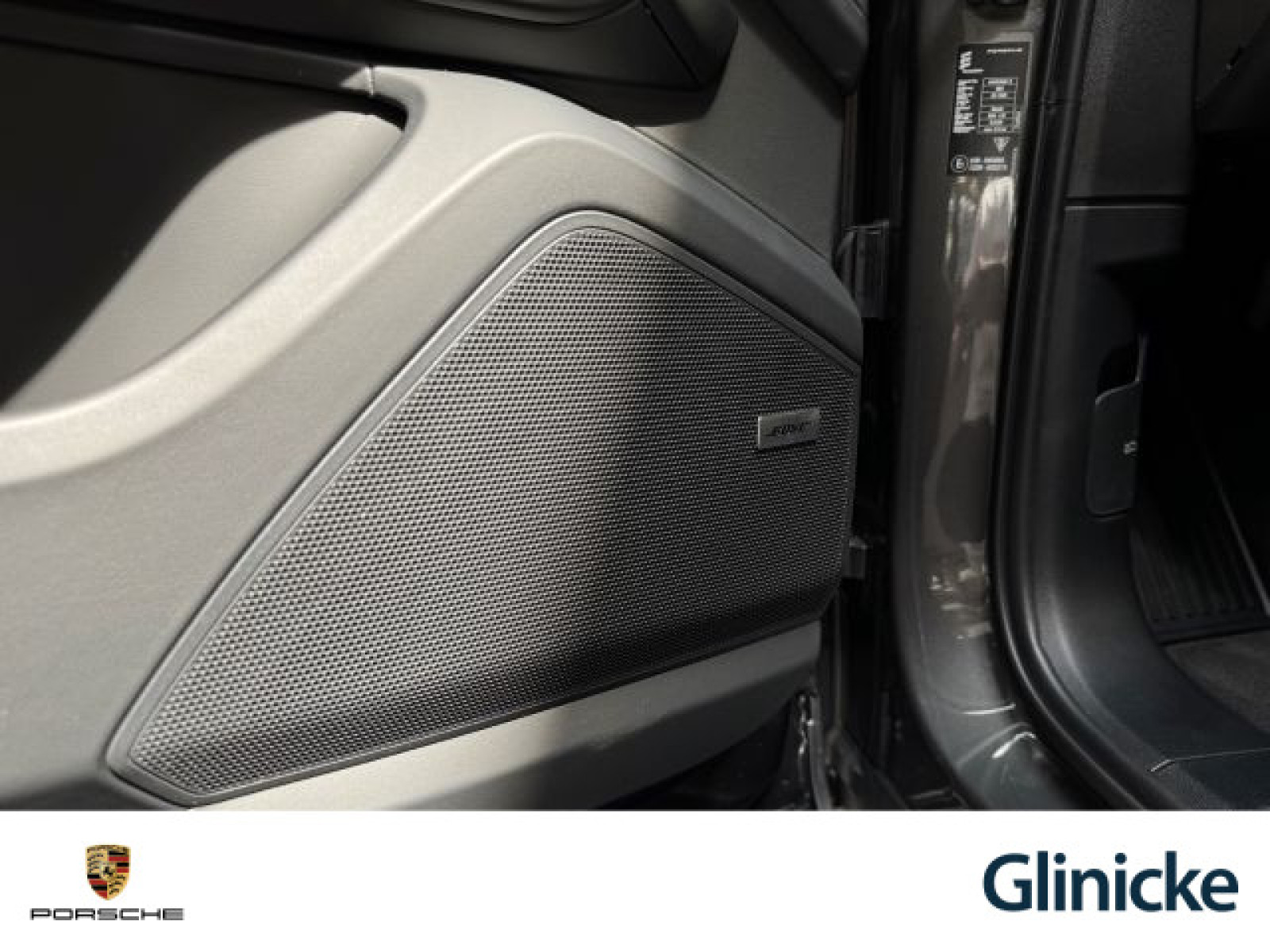 Porsche - Cayenne_32