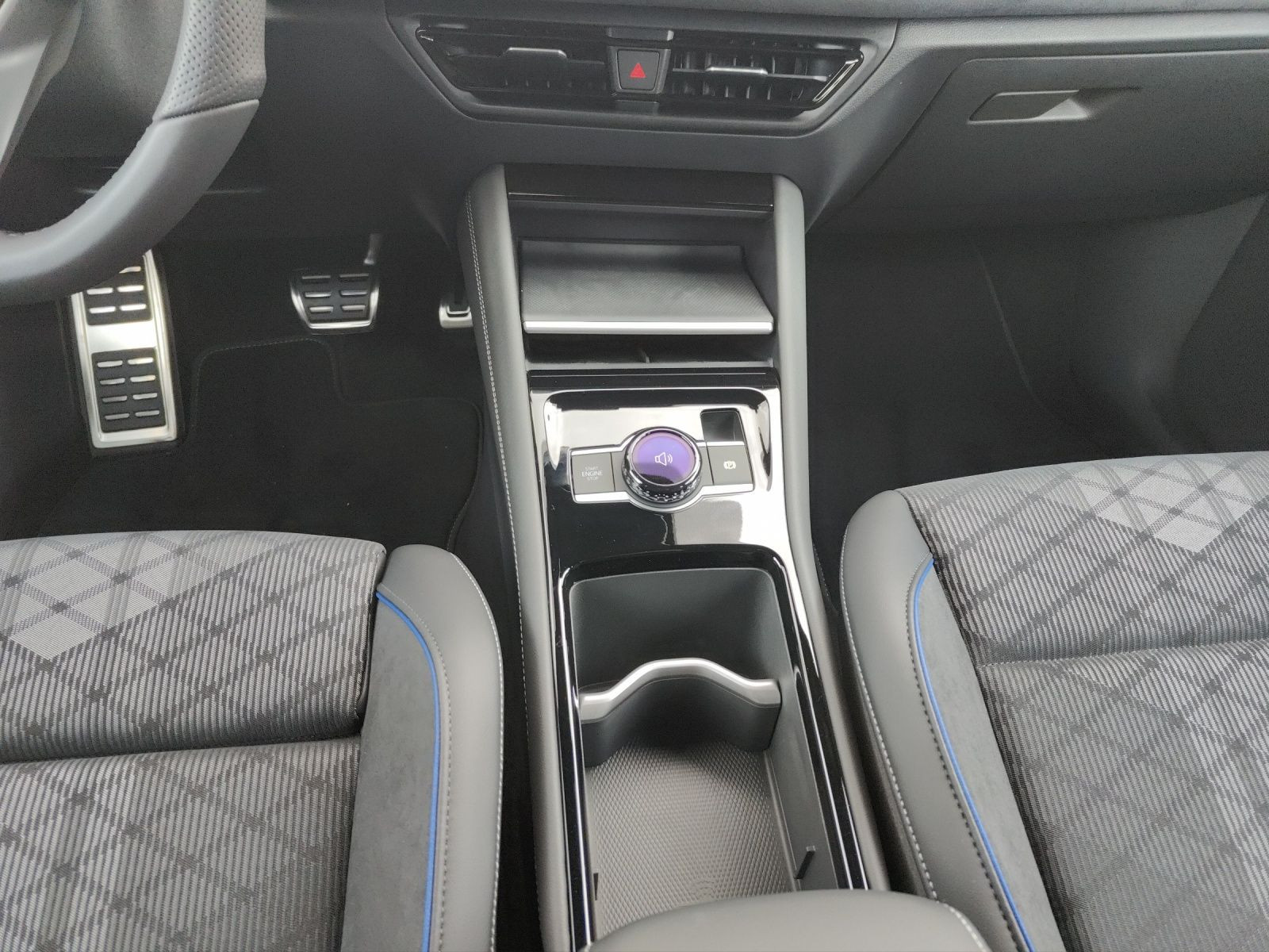 Volkswagen - Tayron_8