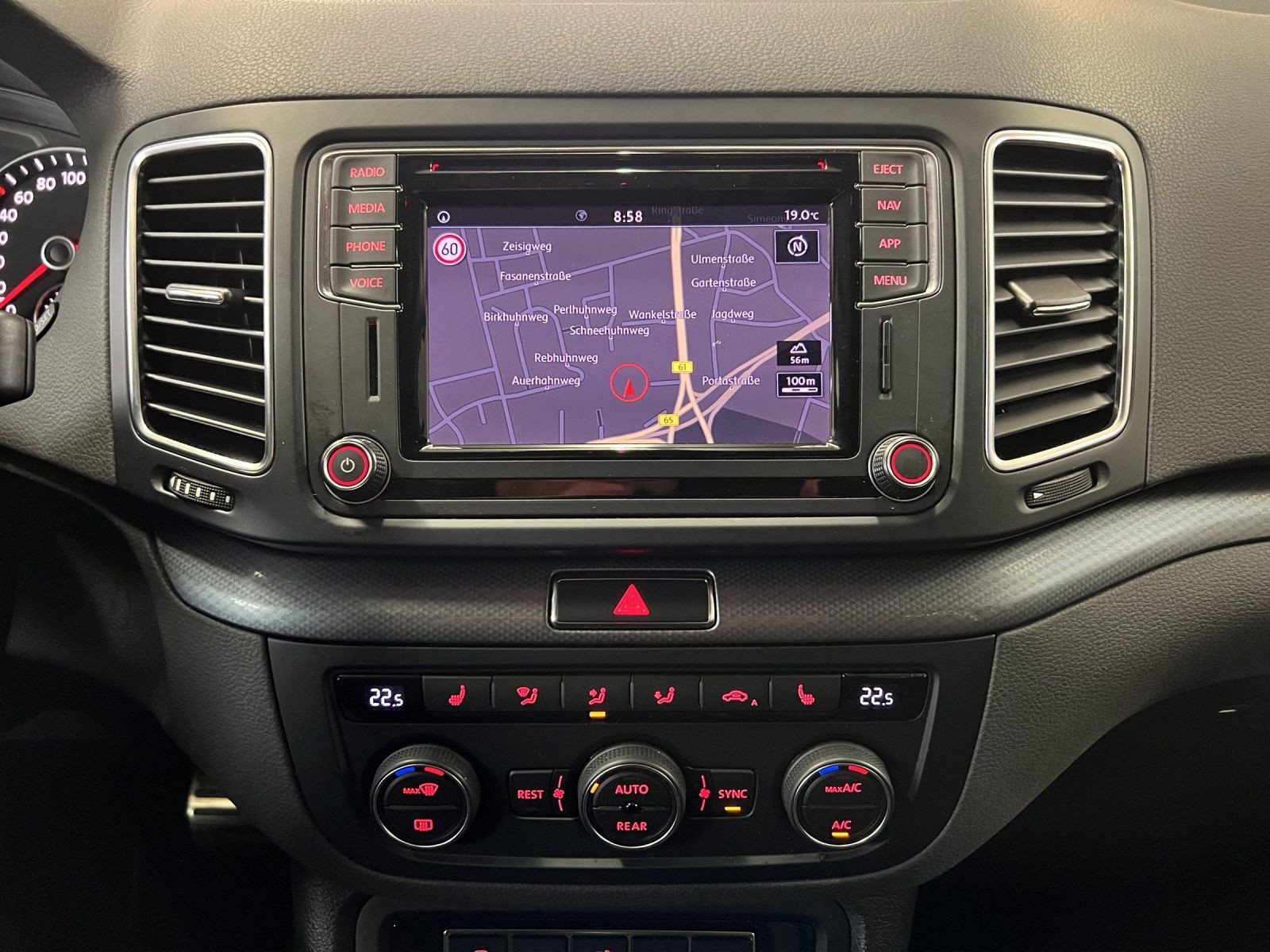 Volkswagen - Sharan_10