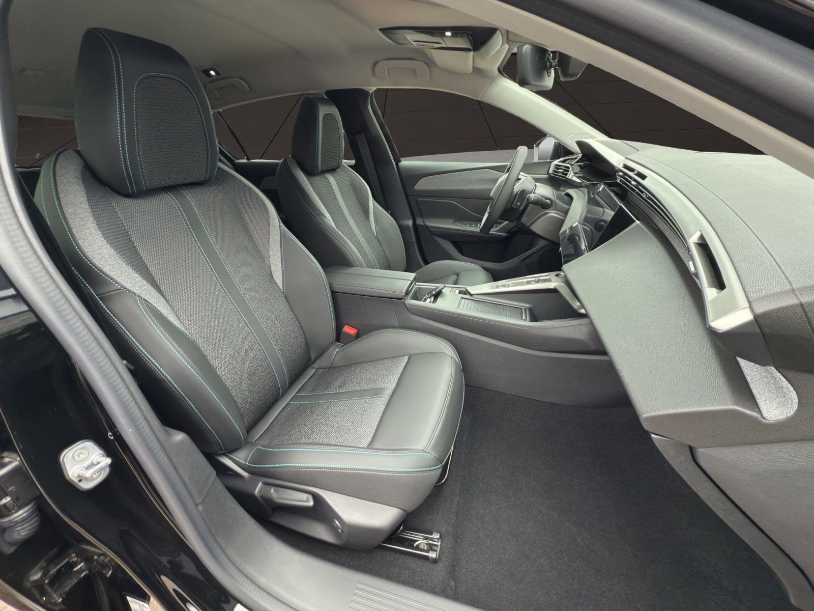 Peugeot - 308_16