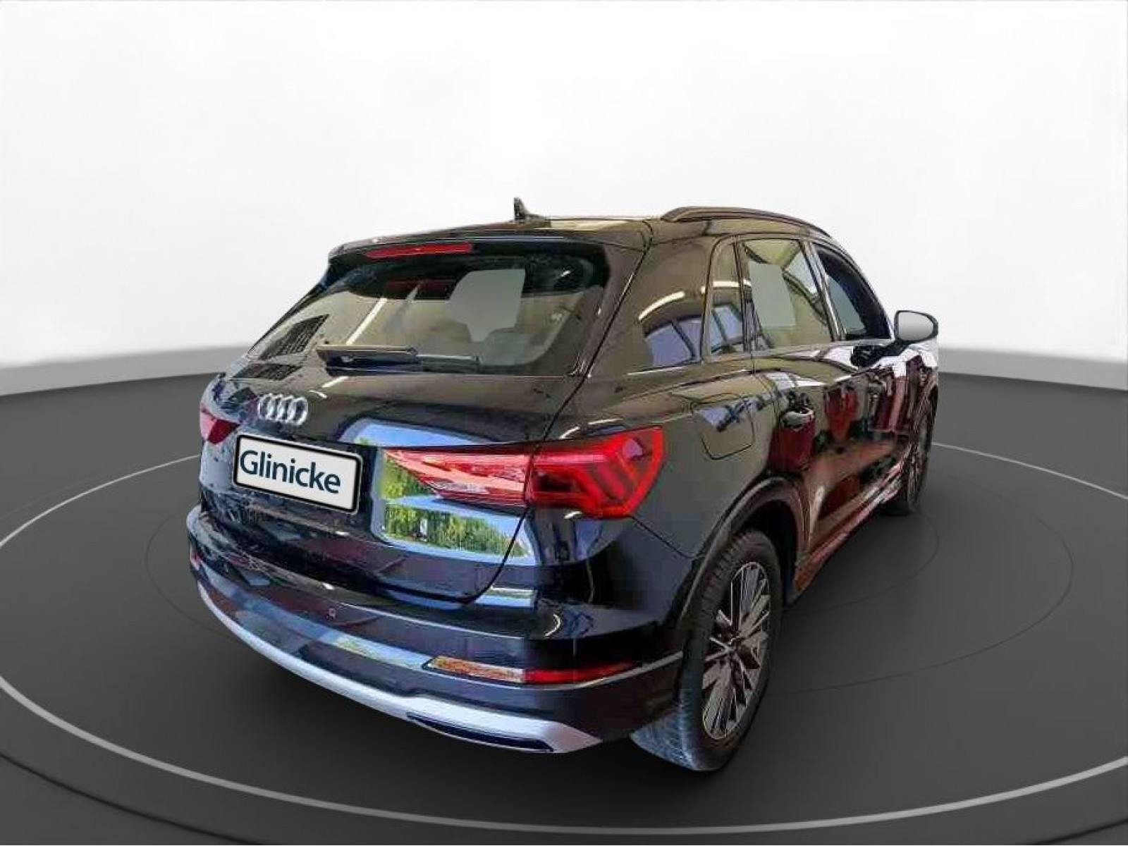 Audi - Q3_4