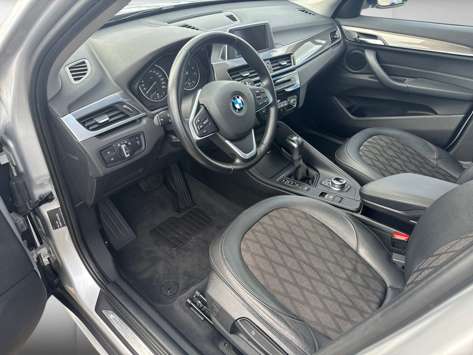 BMW - X1_8