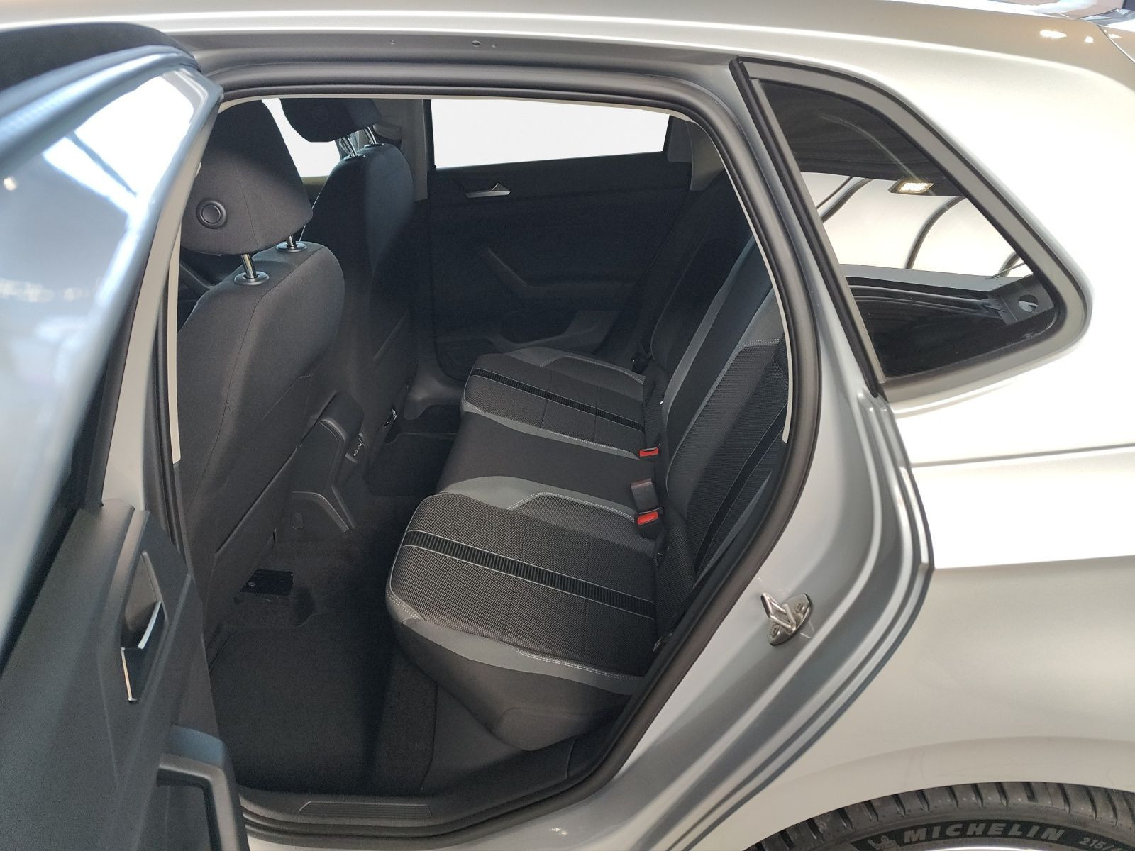 Volkswagen - Polo_6