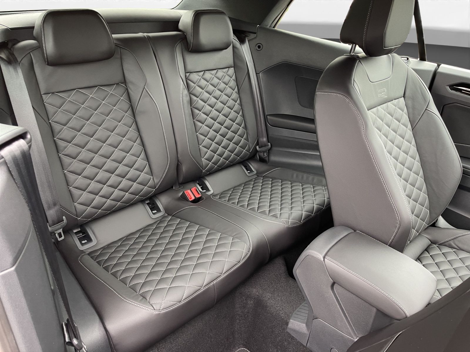 Volkswagen - T-Roc_16