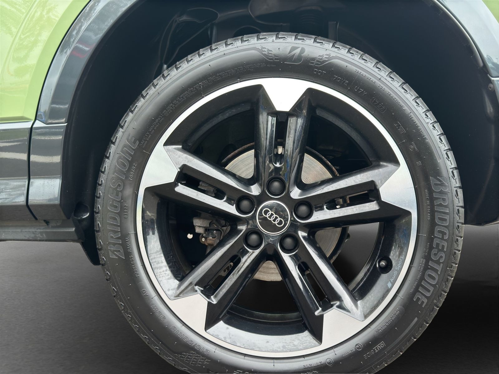 Audi - Q2_16