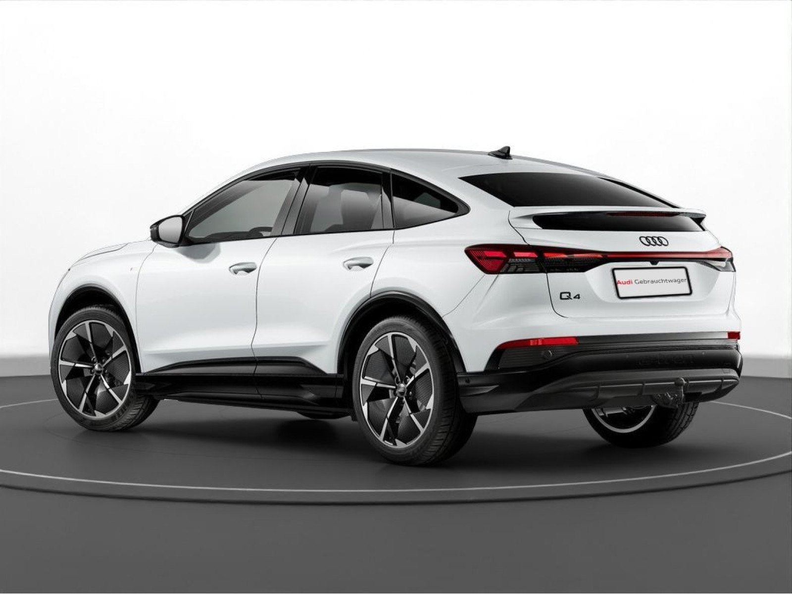 Audi - Q4 Sportback e-tron_4