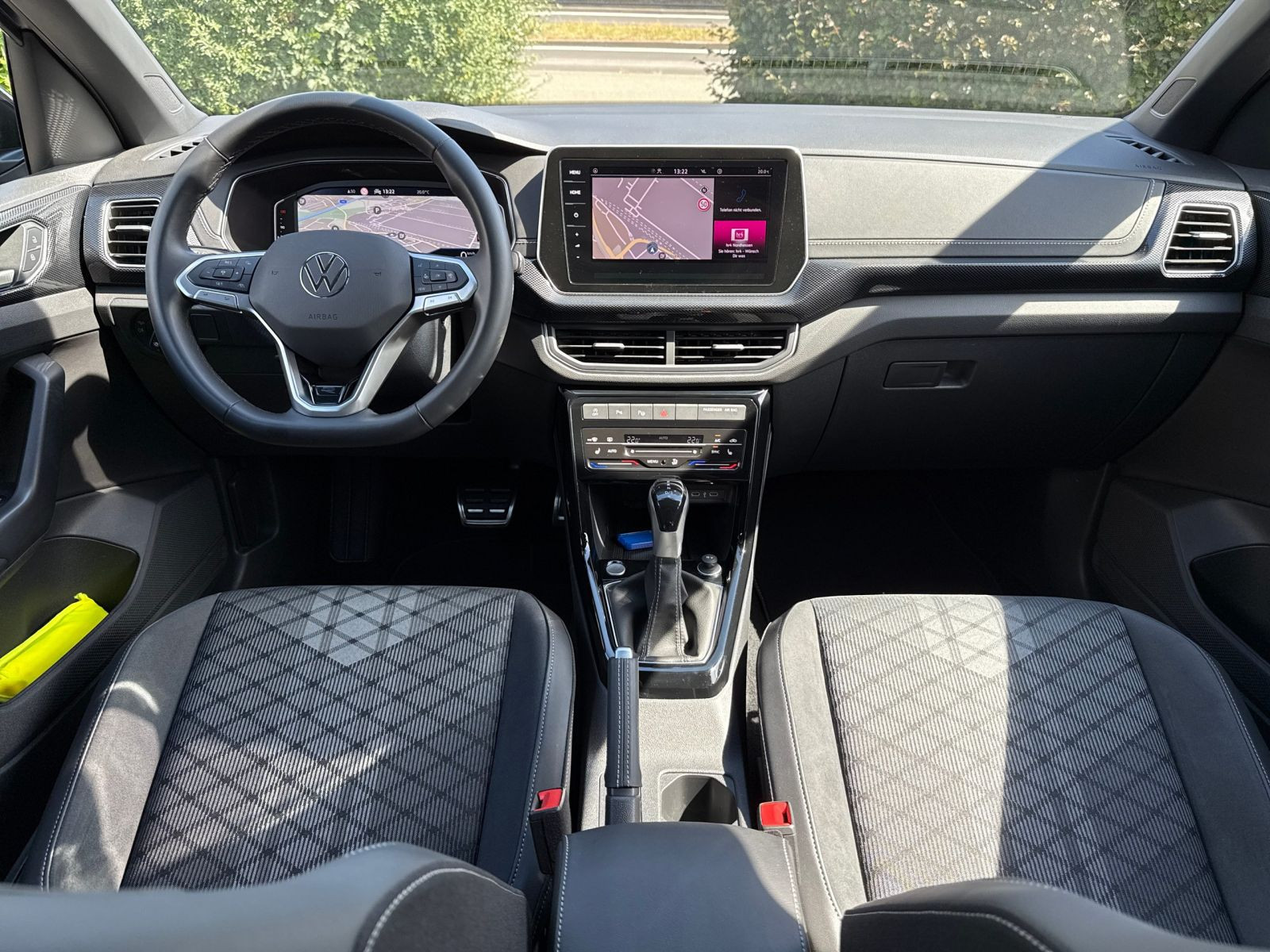 Volkswagen - T-Cross_13