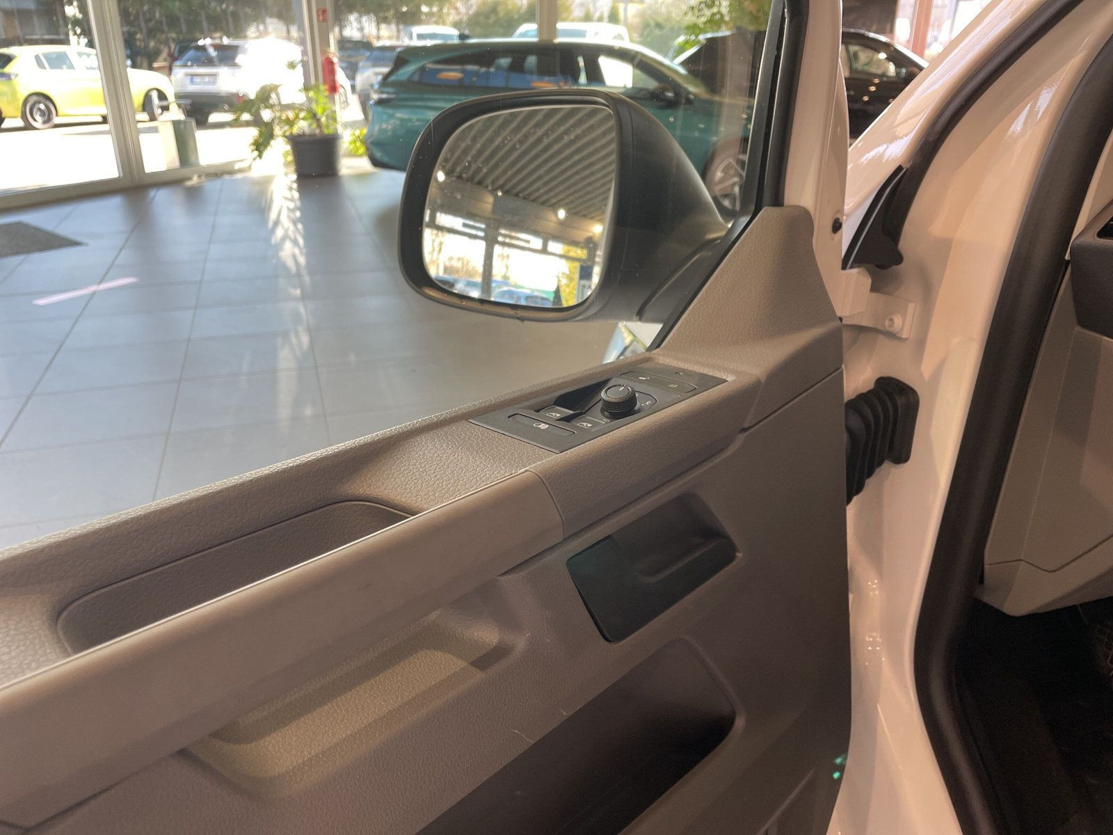 Volkswagen - T6.1 Transporter_8