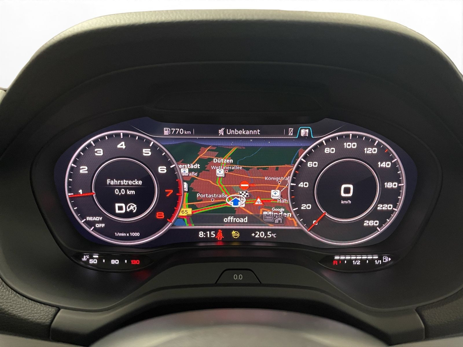 Audi - Q2_9