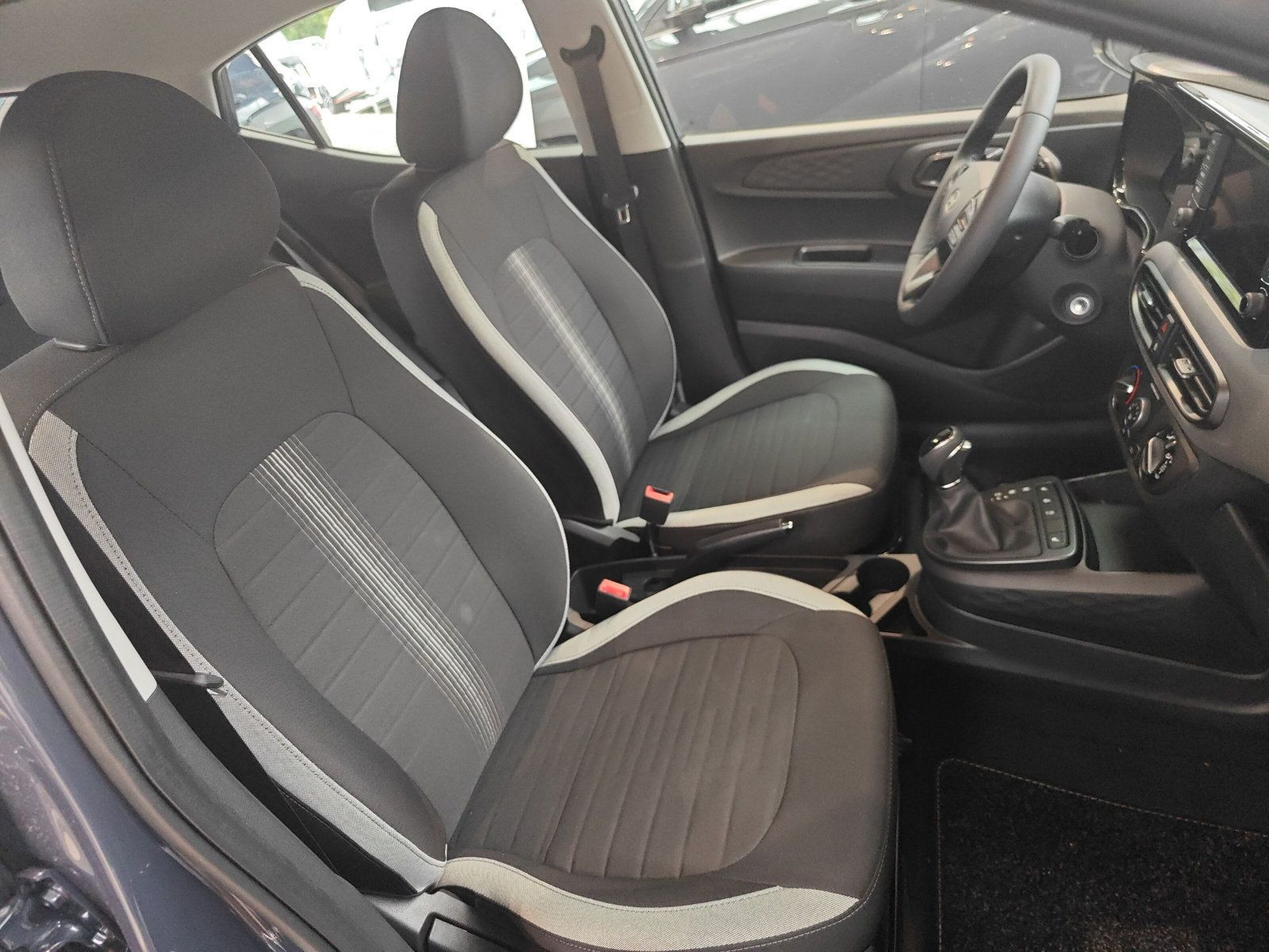 Hyundai - i10_6