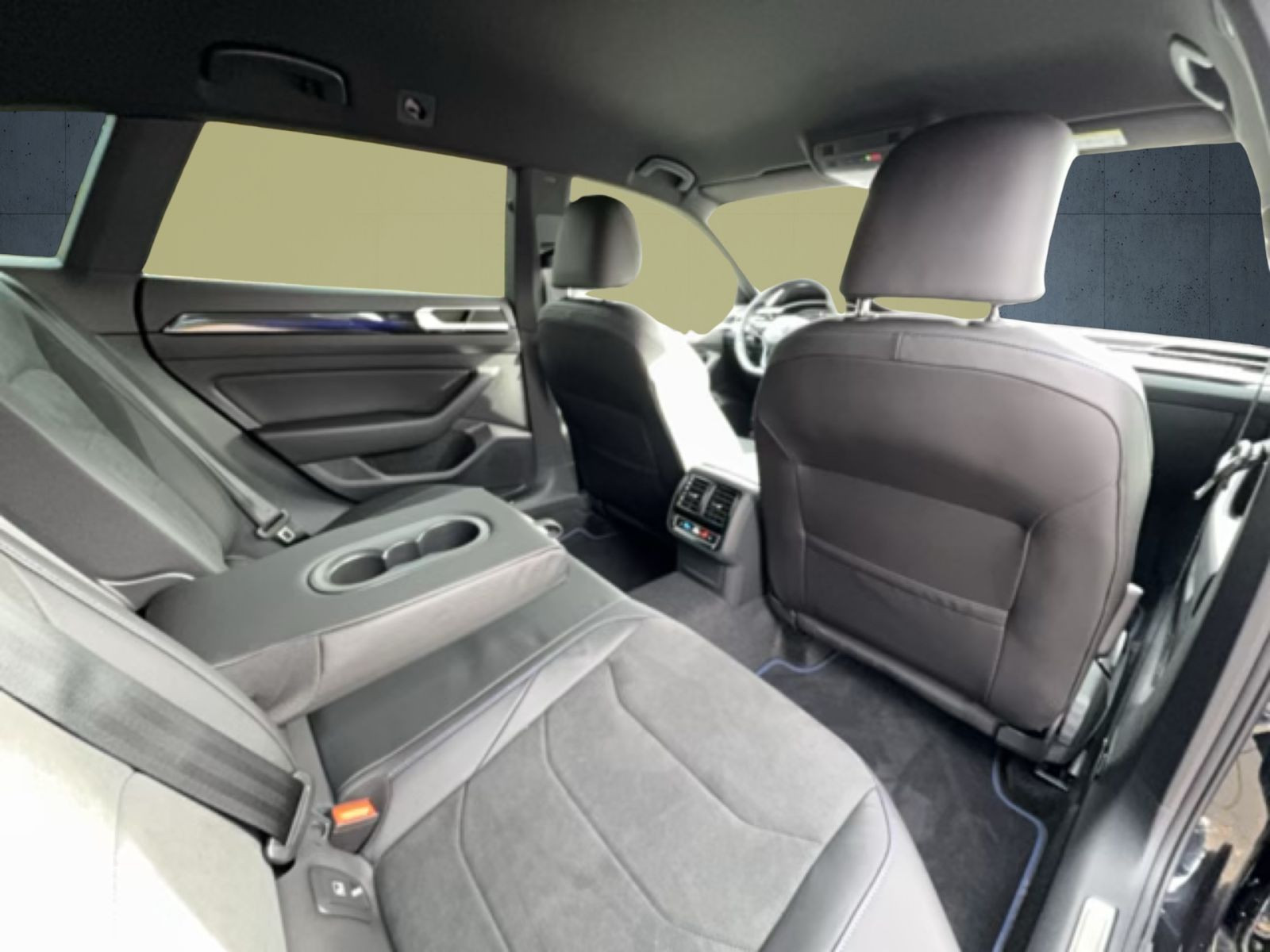 Volkswagen - Arteon_18