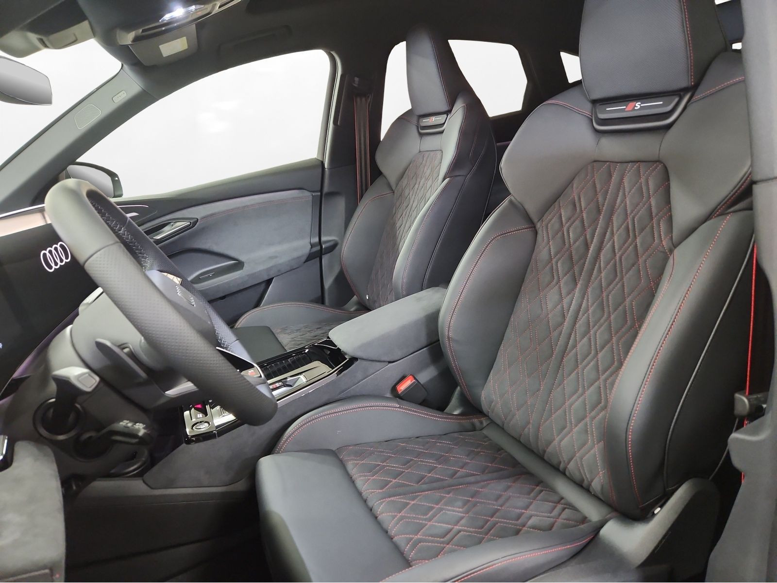 Audi - Q6 Sportback e-tron_11