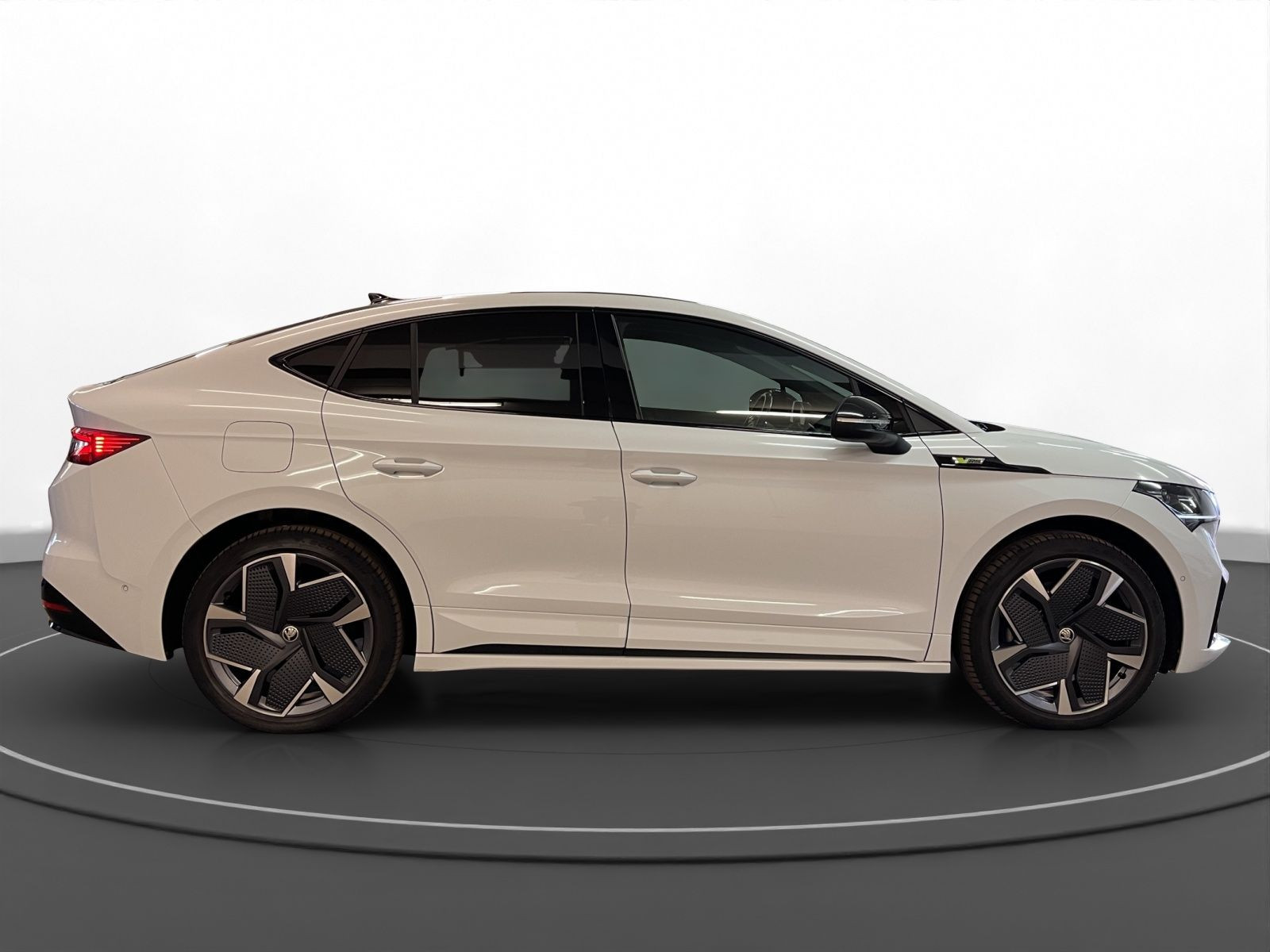 Škoda - Enyaq_7