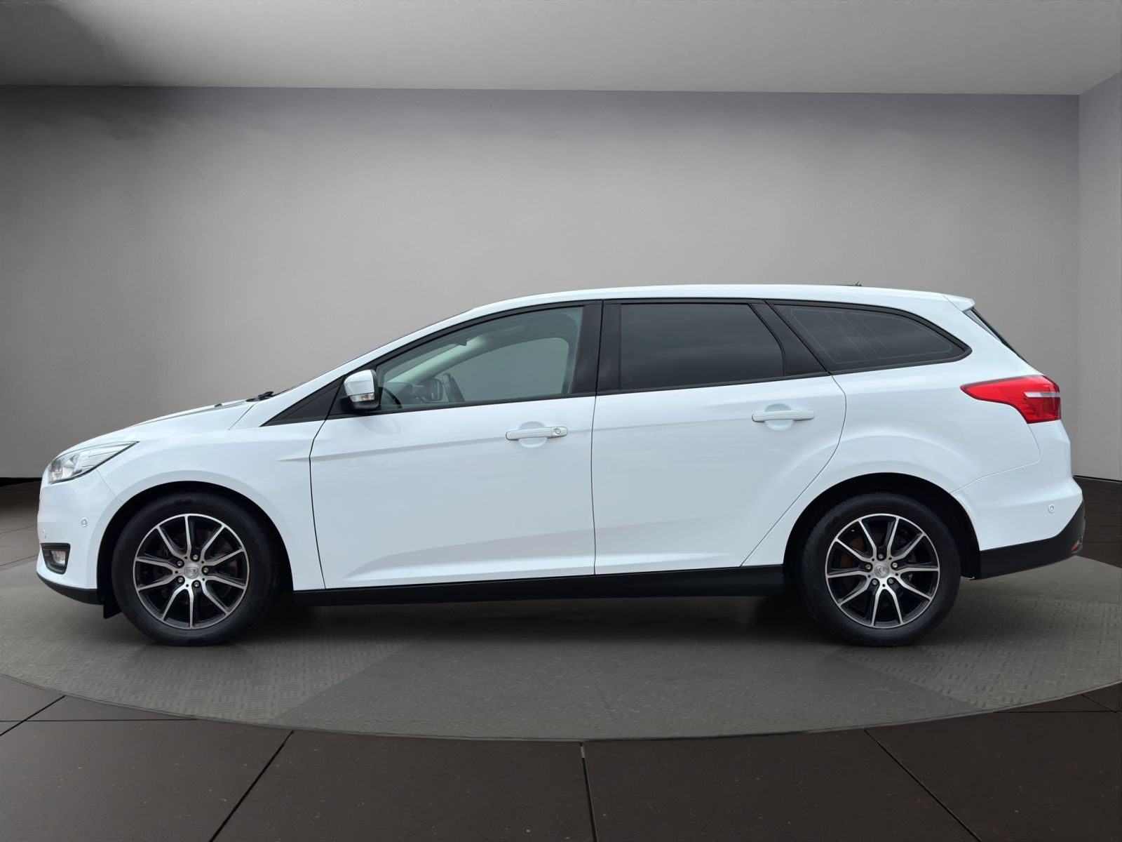 Ford - Focus_2