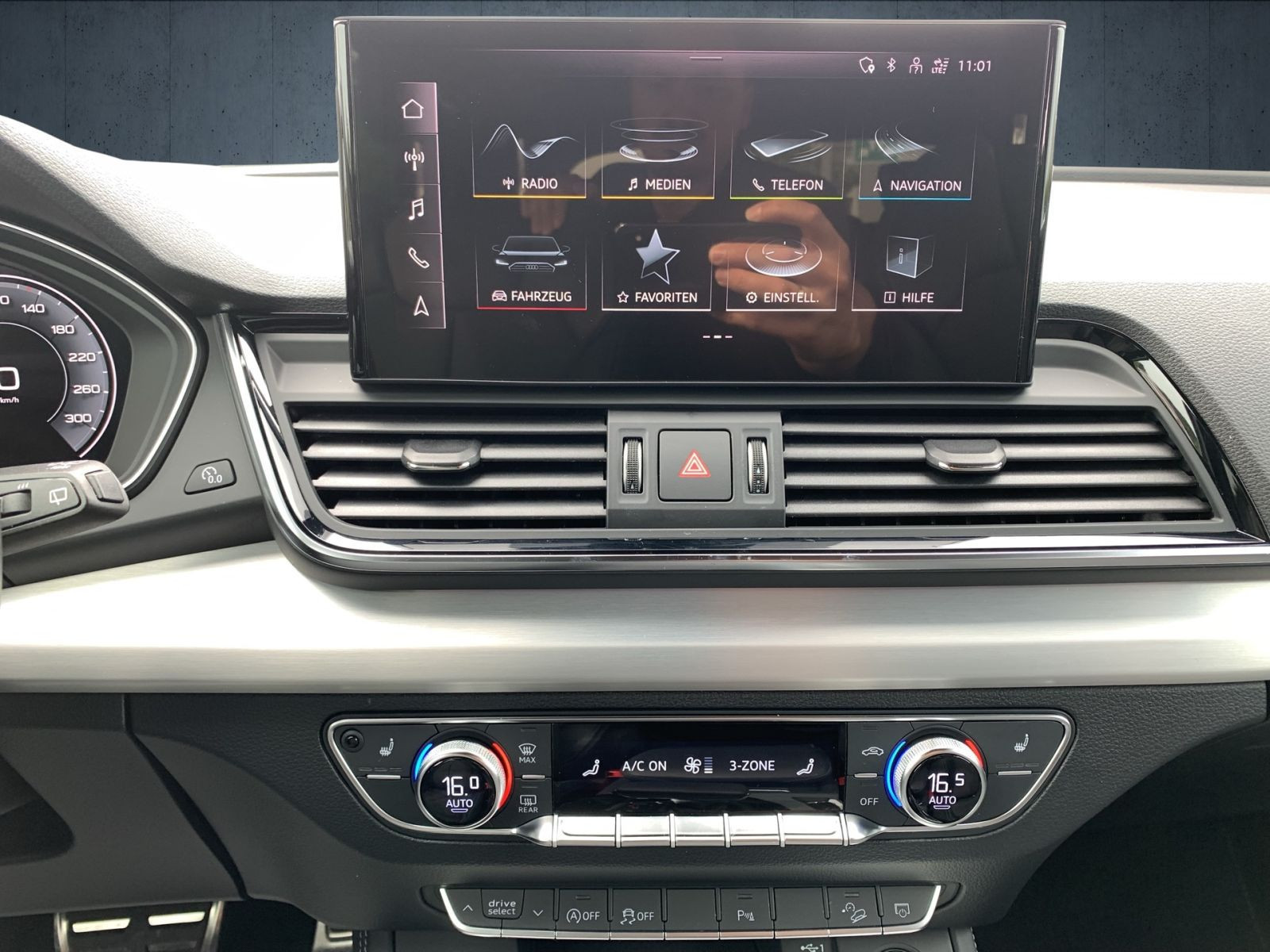 Audi - Q5_25